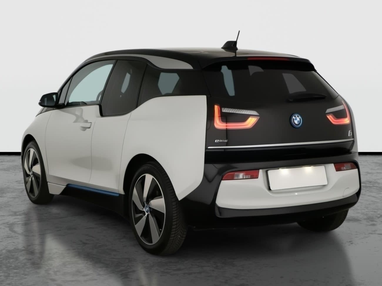 BMW i3, 94Ah BEV, SoH 88%, Automat - fotka 4