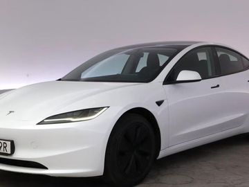 LR AWD SoH 92% Autopilot Pano.