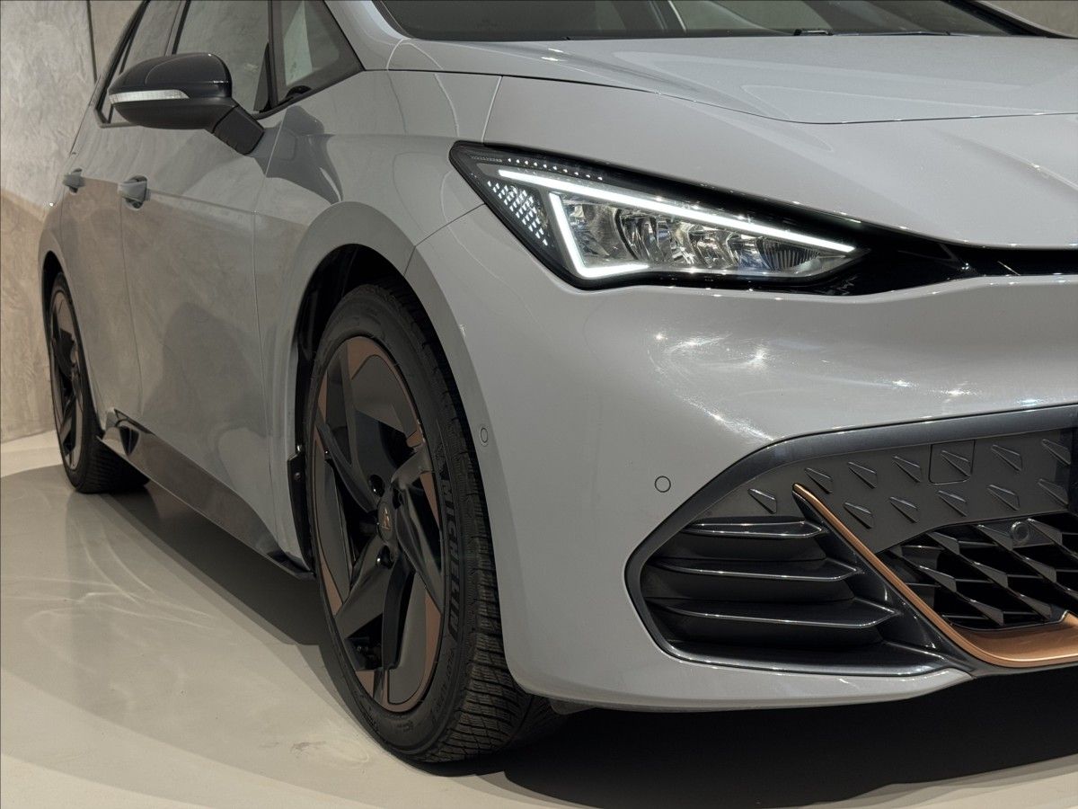 Cupra Born, e-Boost 170kW 82kWh 99,5% SoH - fotka 6