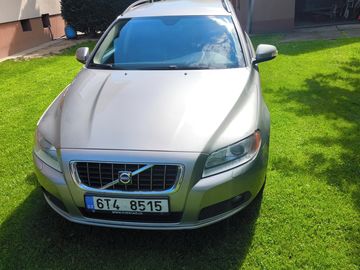 Volvo V70 2.4 D5 AWD