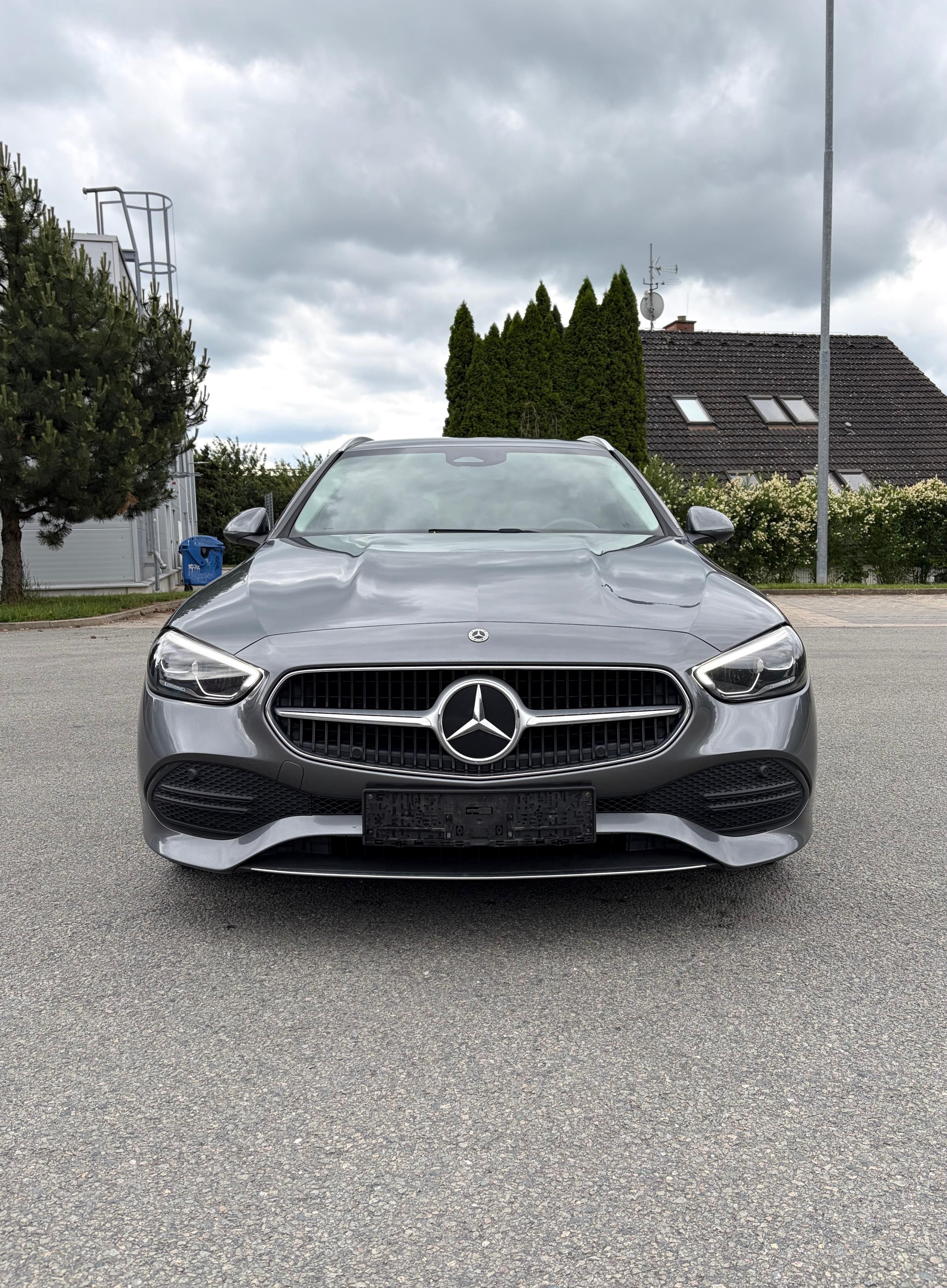 Mercedes-Benz Třídy C, C220d 147kw Distronic Ambient - fotka 3