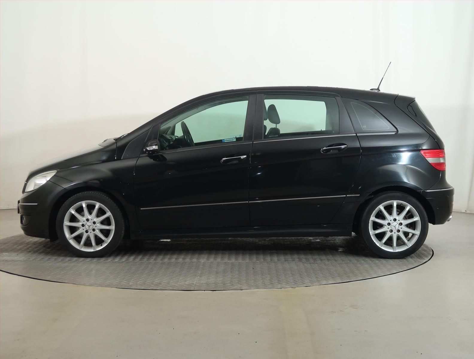 Mercedes-Benz Třídy B, 180 CDI - fotka 3