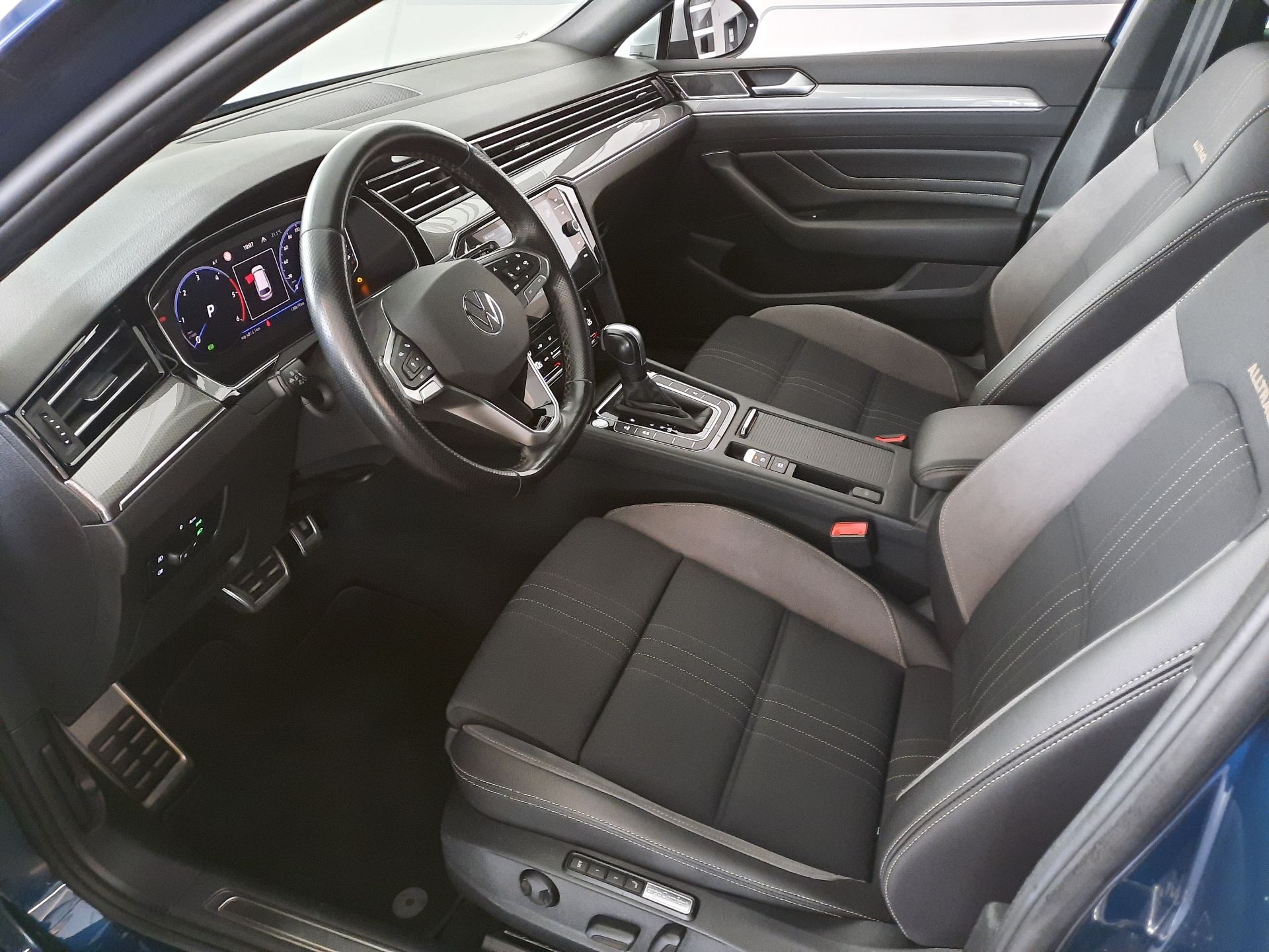 Volkswagen Passat, 2.0 TDI 4Motion (147kW/200k) D - fotka 6