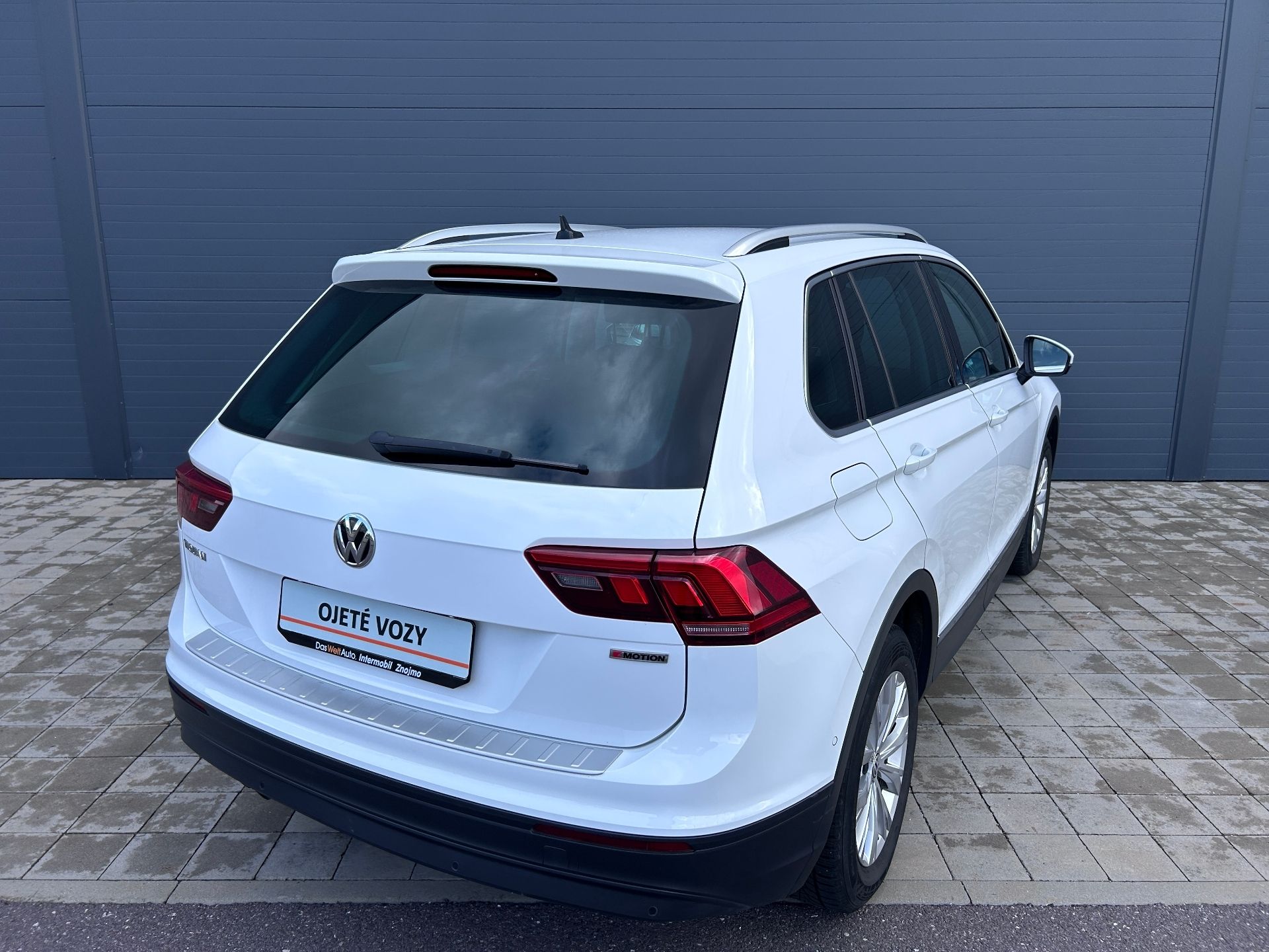 Volkswagen Tiguan, 2.0 TDI BMT 4MOT 110kW DSG Com - fotka 2