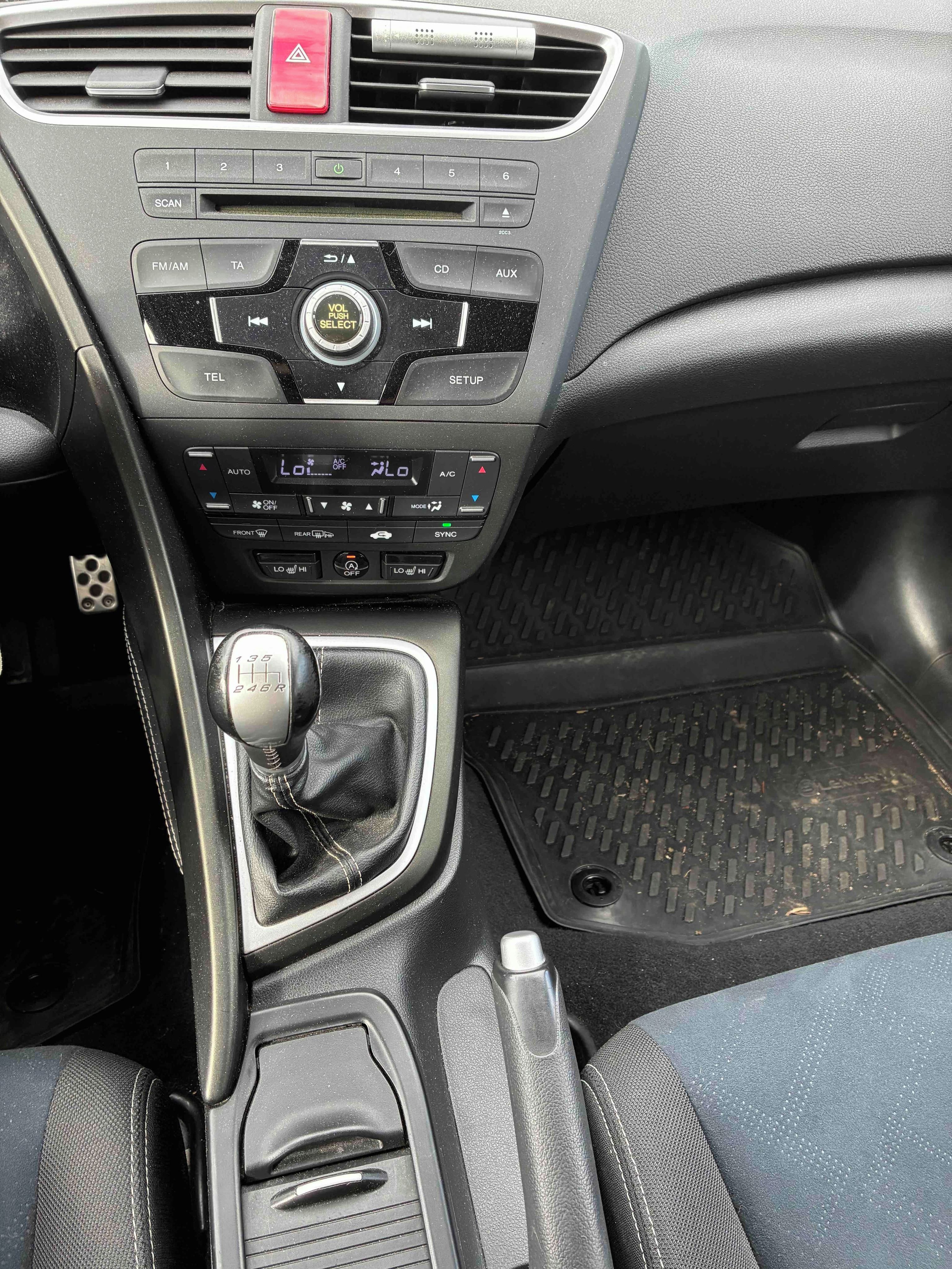 Honda Civic, 1.8 iVTEC - fotka 3