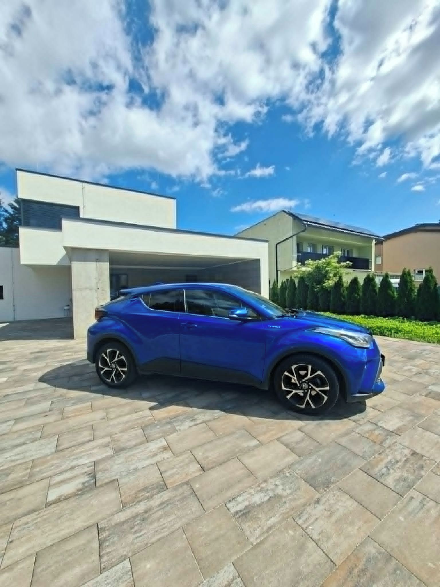 Toyota C-HR, 1.8 Hybrid, servisováno