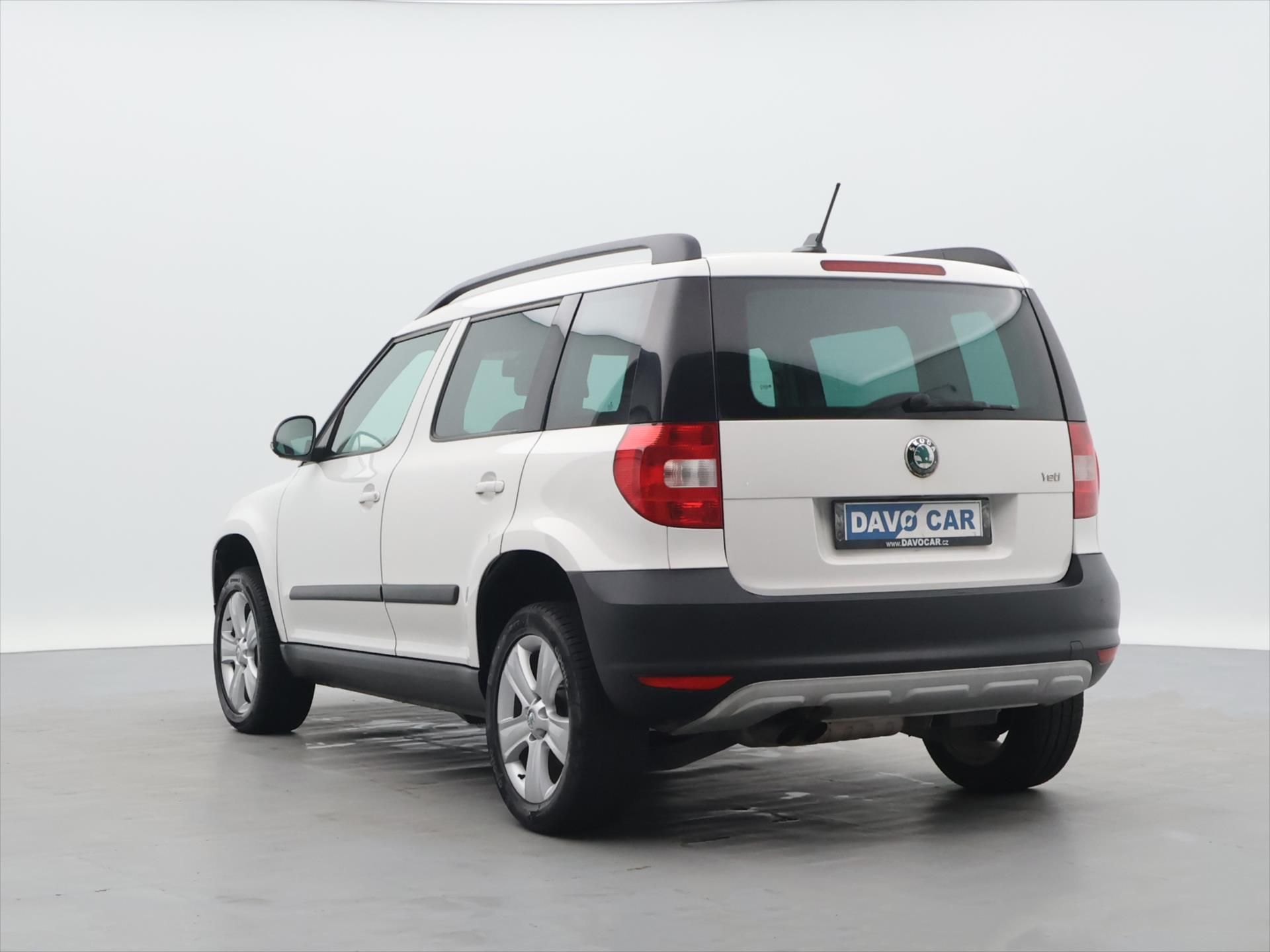 Škoda Yeti, 2,0 TDI 103kW DSG 4x4 DPH - fotka 5