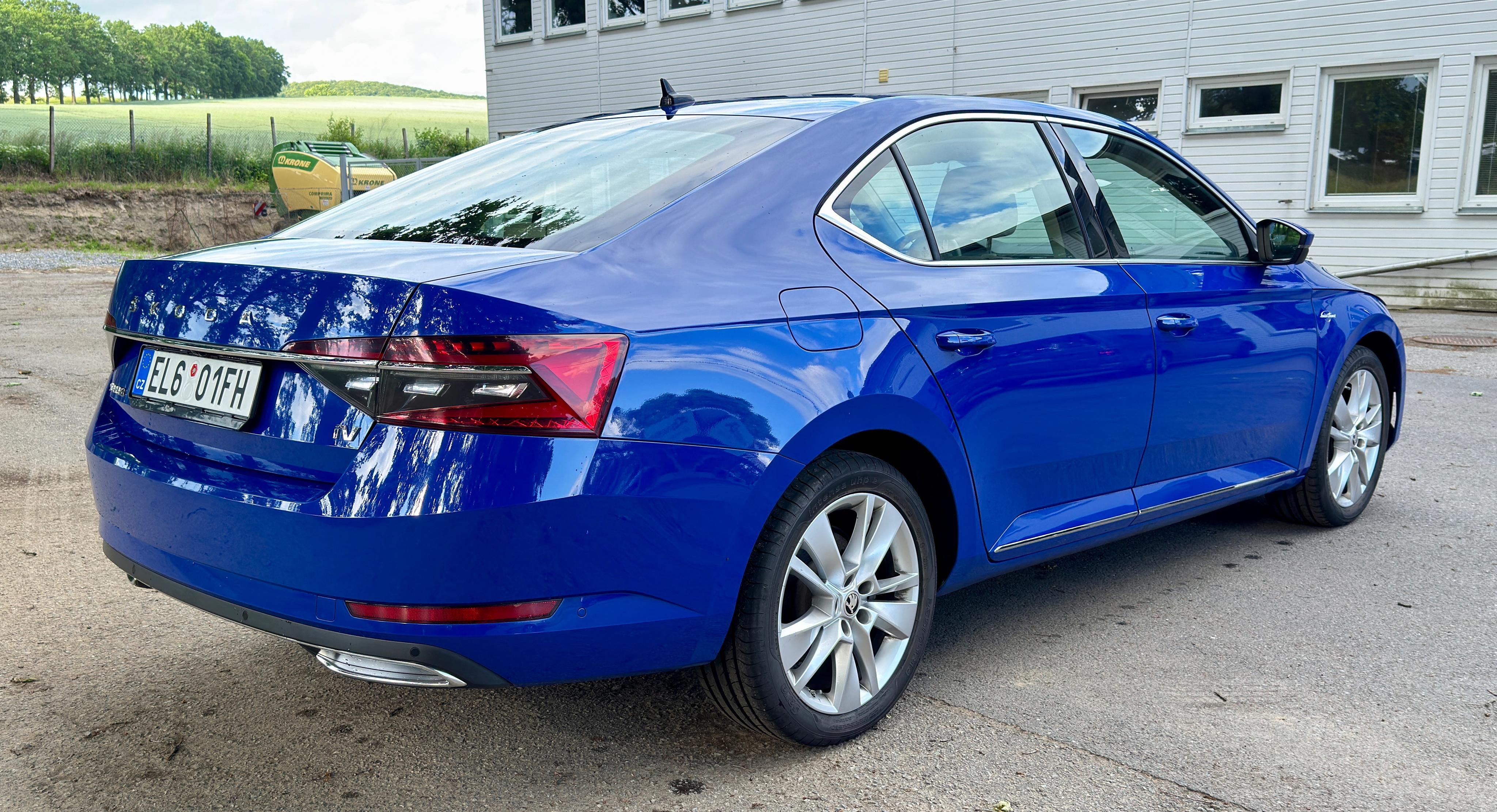 Škoda Superb, iV L&K 1.4TSi 160kW DSG - fotka 3