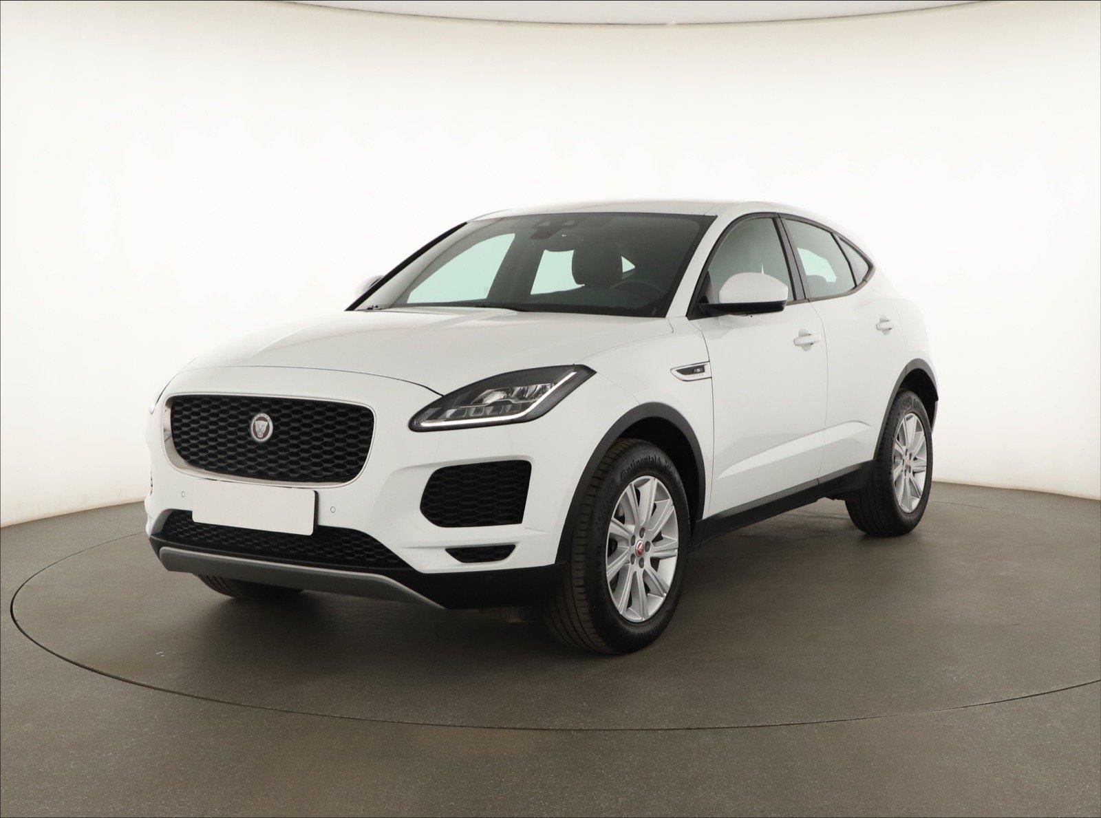 Jaguar E-Pace, P200 AWD, 4X4, Automat, Kůže - fotka 2