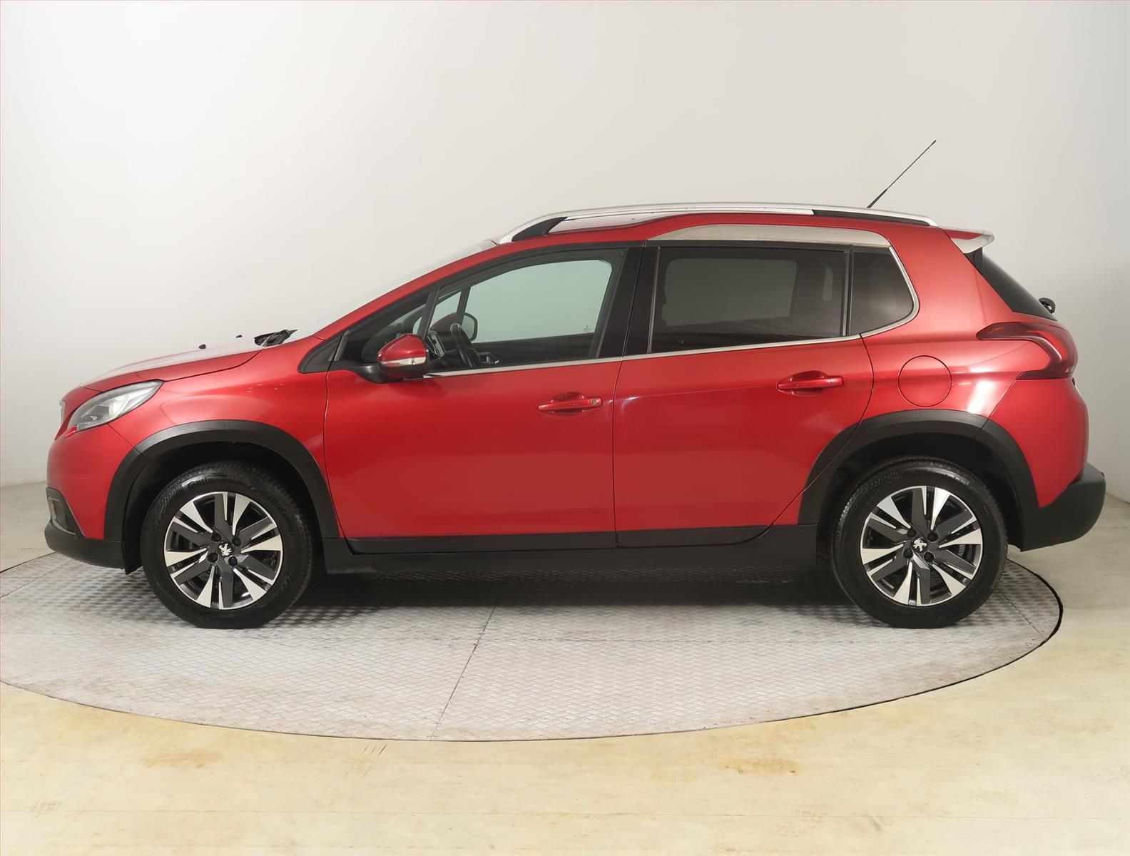 Peugeot 2008, 1.6 BlueHDi, Serv.kniha - fotka 3