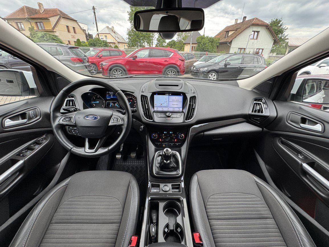 Ford Kuga, 2.0TDCi AWD Xenony Navi - fotka 6