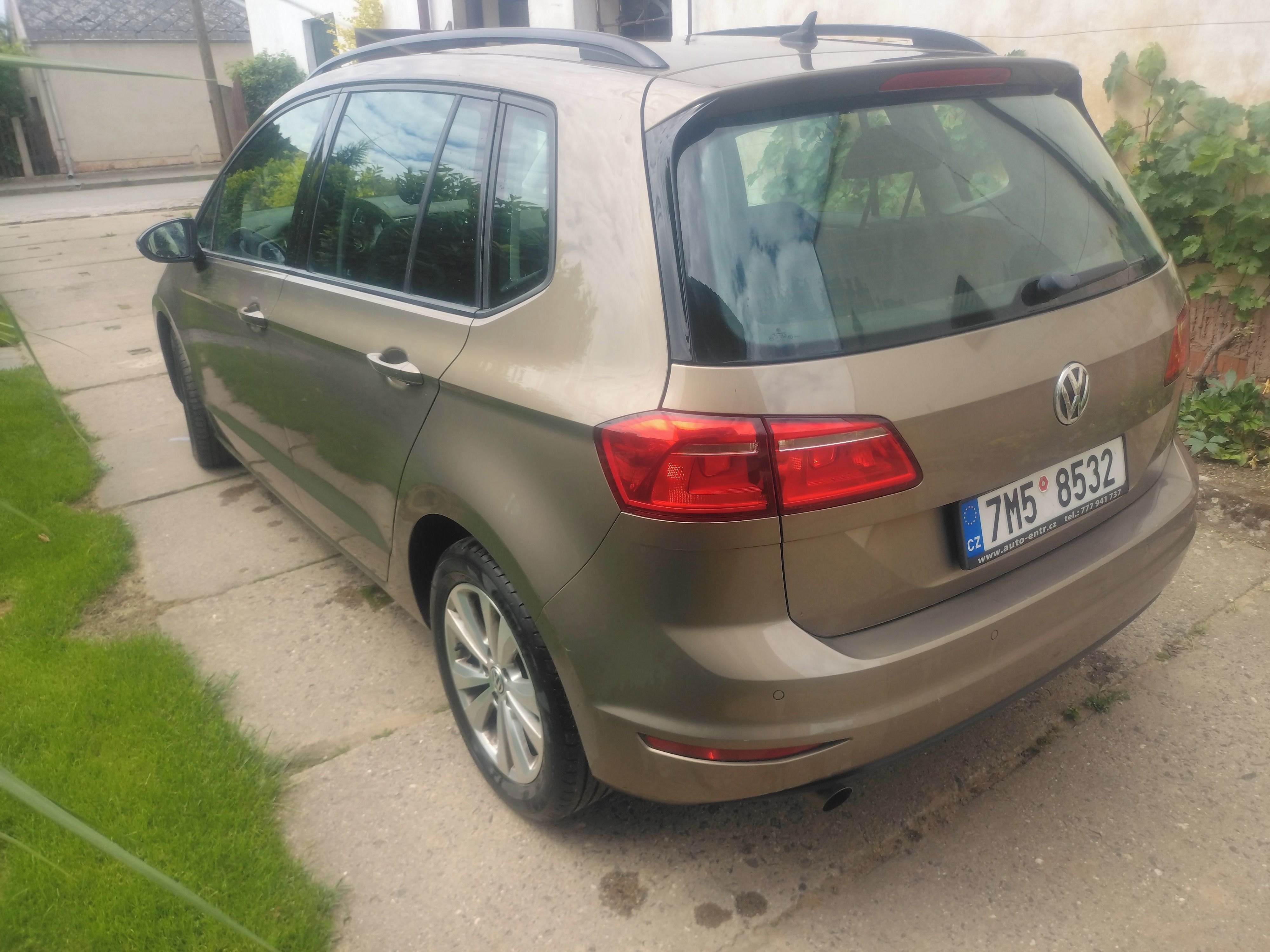 Volkswagen Golf Sportsvan, VW sportvan 1.6 tdi - fotka 3