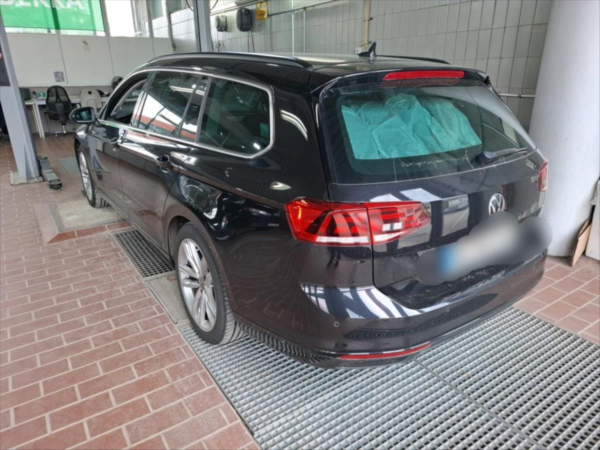 Volkswagen Passat, 2,0 TAŽNÉ,KAMERA,APP-CONNECT - fotka 3