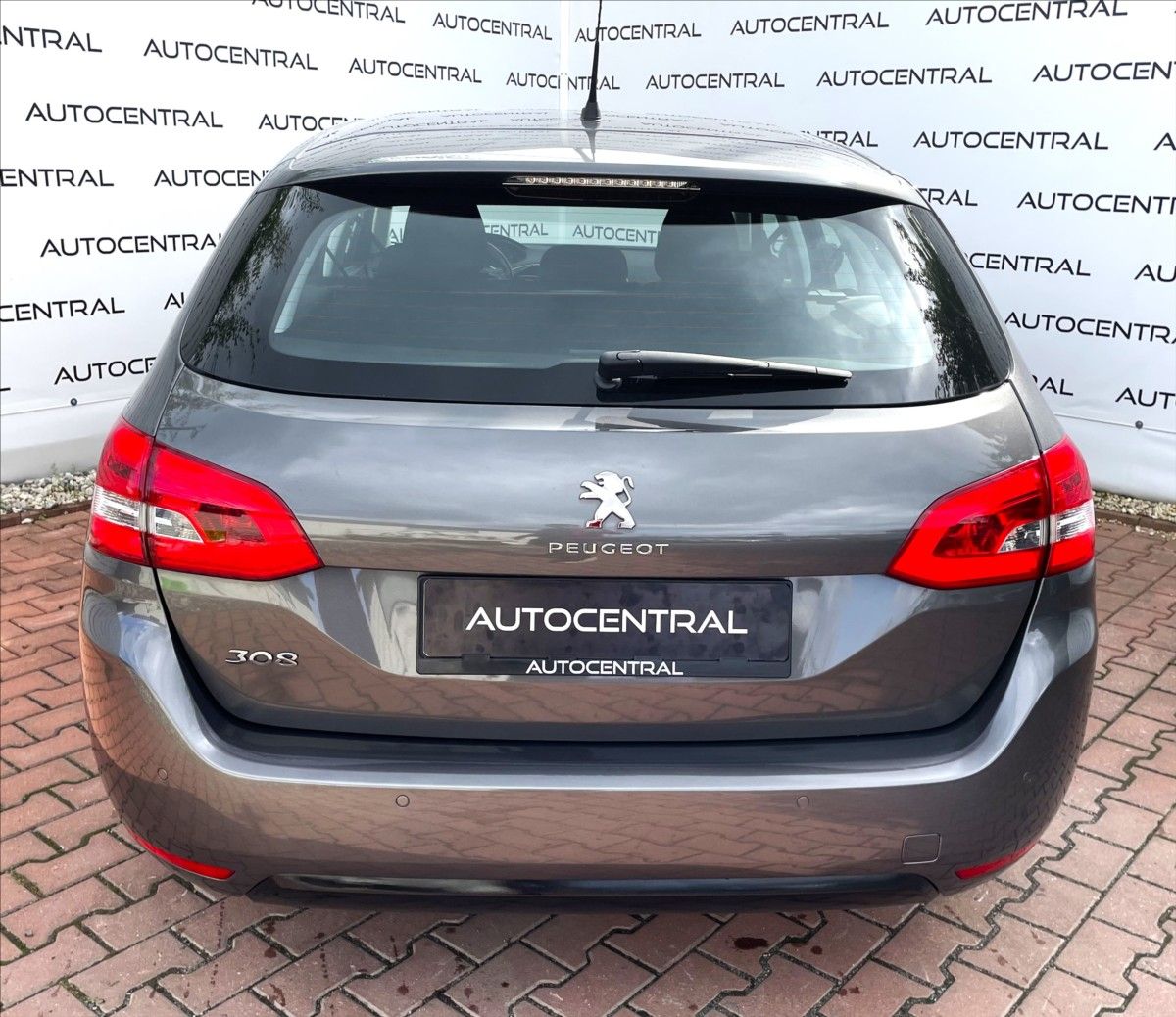 Peugeot 308, 1,5 BlueHDi,96kW,ČR  SW - fotka 5