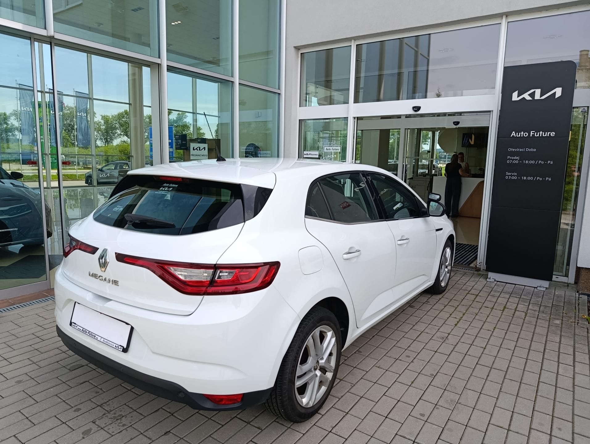 Renault Mégane, 1.6. 84KW ČR 1.MAJ - fotka 3