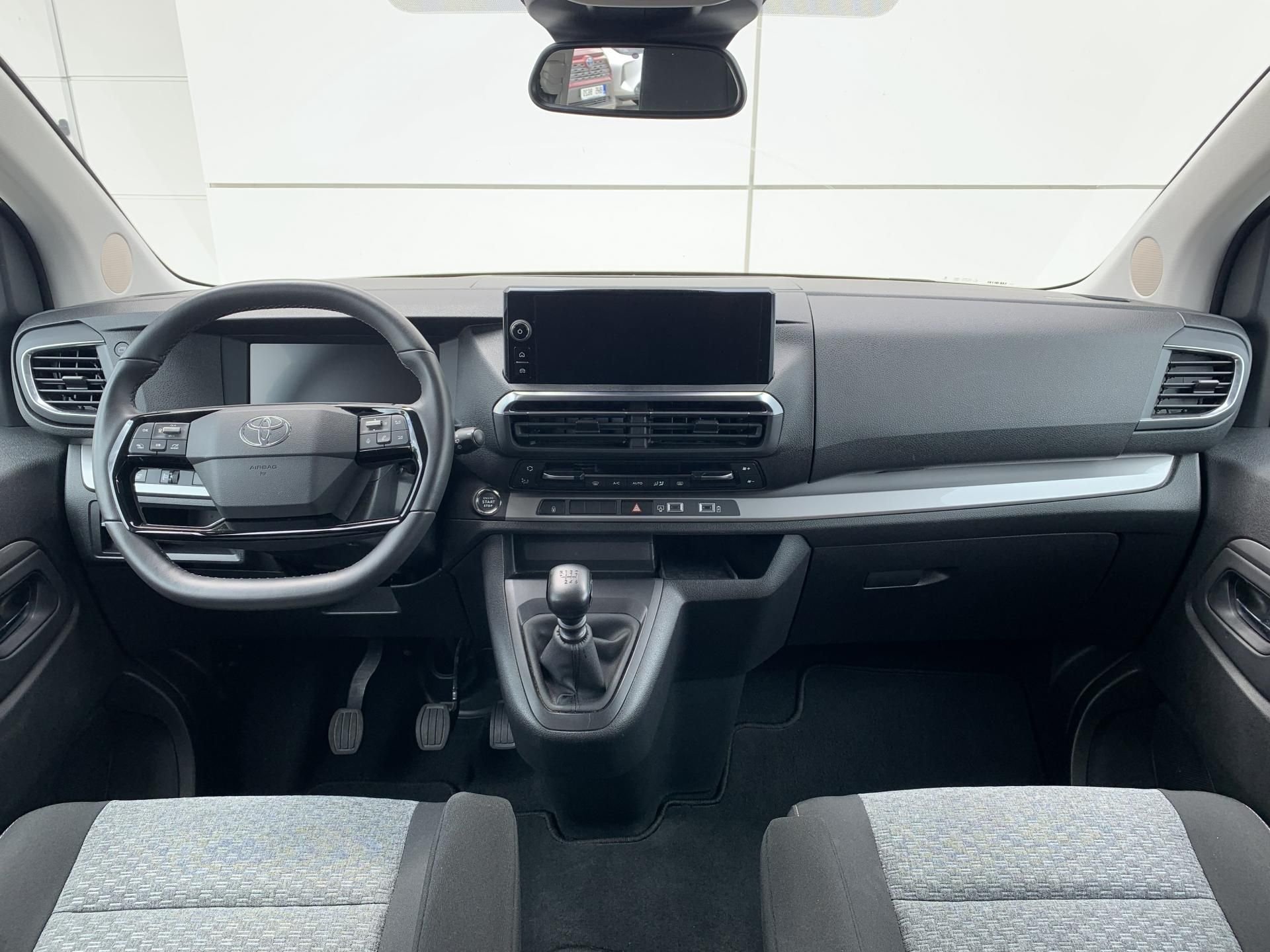 Toyota Proace Verso, FAMILY 8S L2 2.0D 106kW - fotka 2