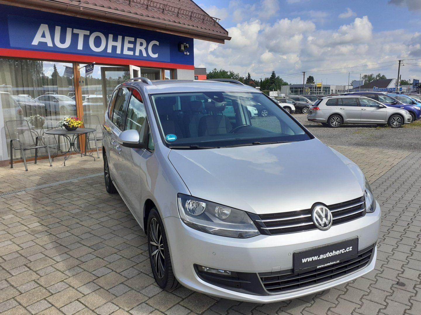 Volkswagen Sharan, 2.0 TDI 4X4 DSG 7 MÍST. - fotka 2