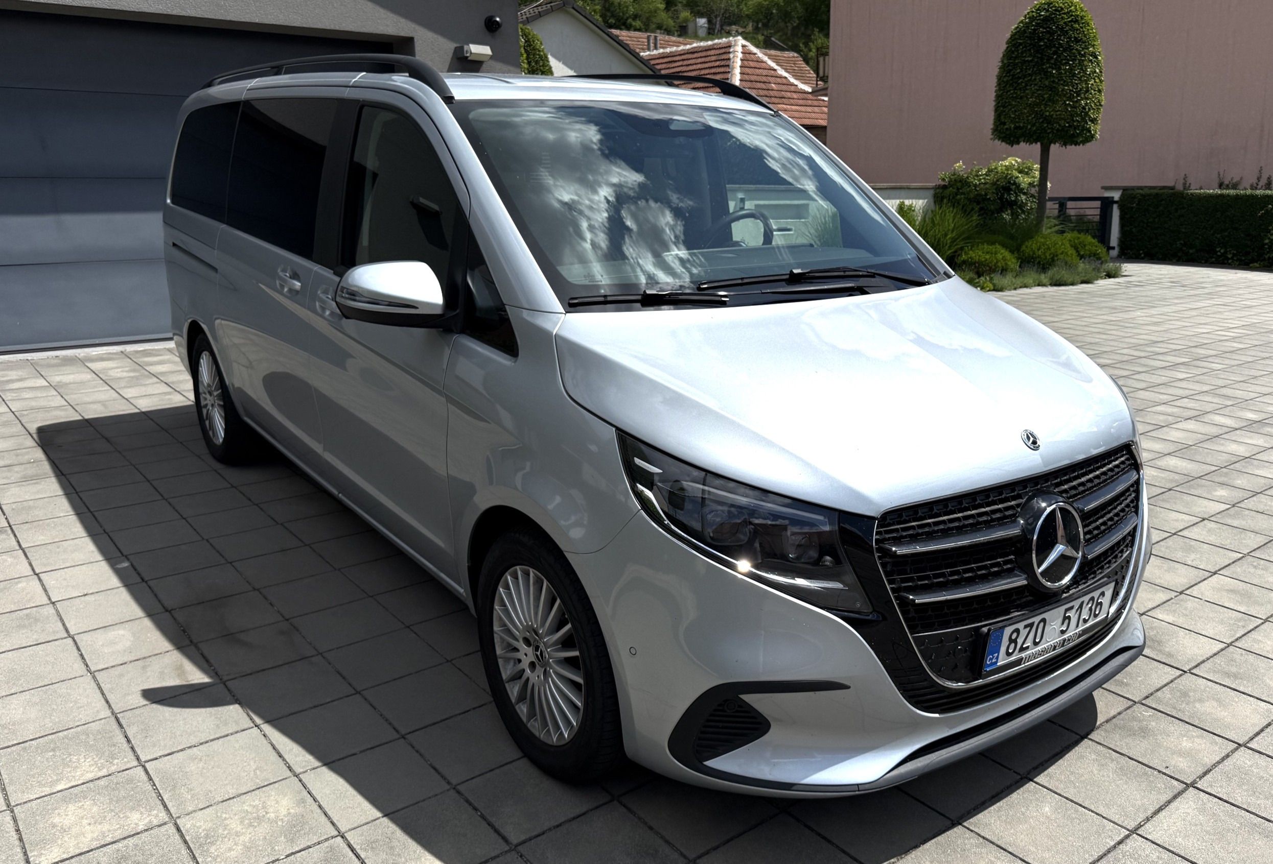 Mercedes-Benz Třídy V, V 220d,120kw,STYLE+,7míst,2025 - fotka 3