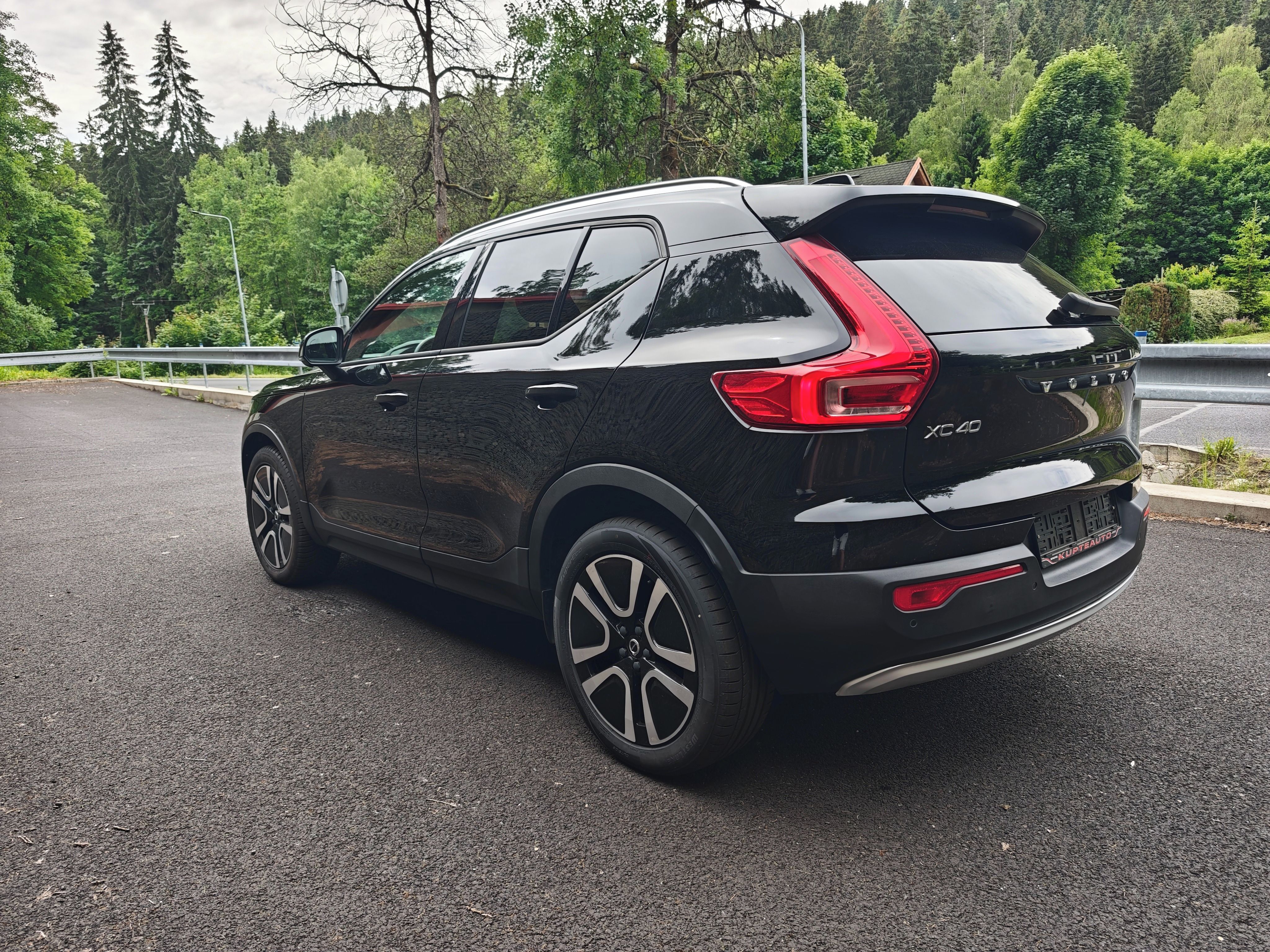 Volvo XC40, VOLVO XC40 T3 AT PANORAMA - fotka 5