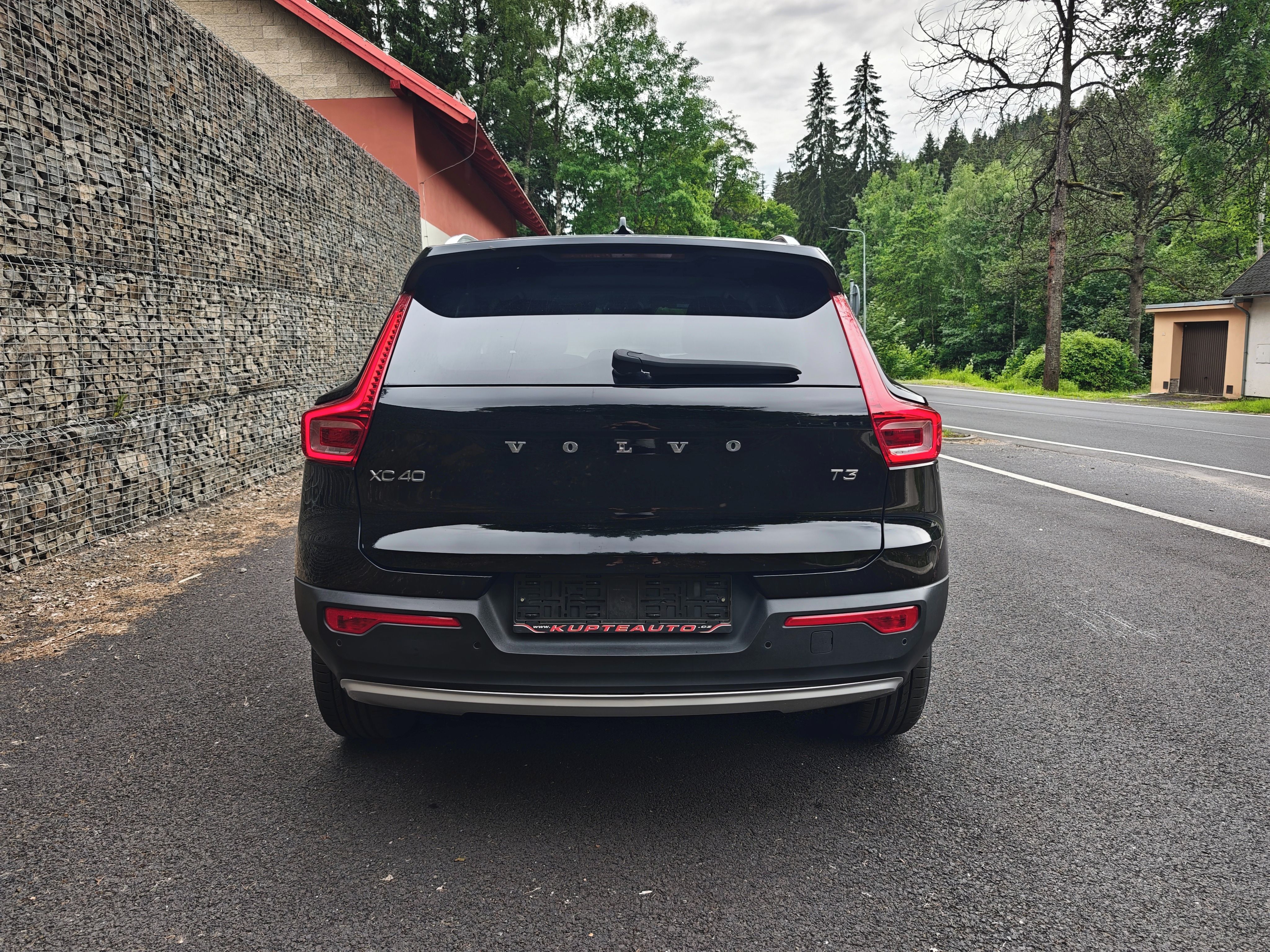 Volvo XC40, VOLVO XC40 T3 AT PANORAMA - fotka 6