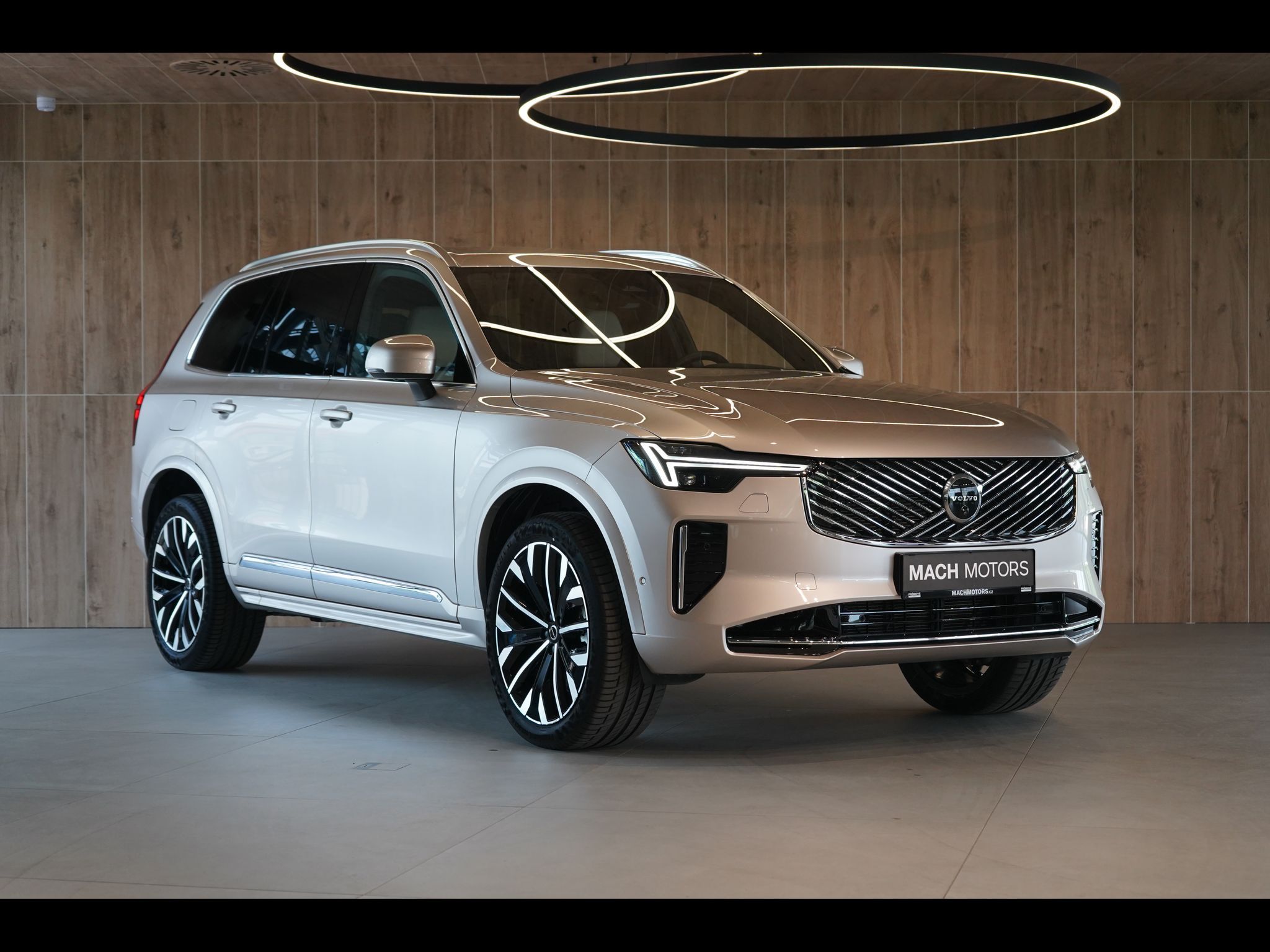 Volvo XC90, B5 PLUS Bright, Vzduch, 360° - fotka 4