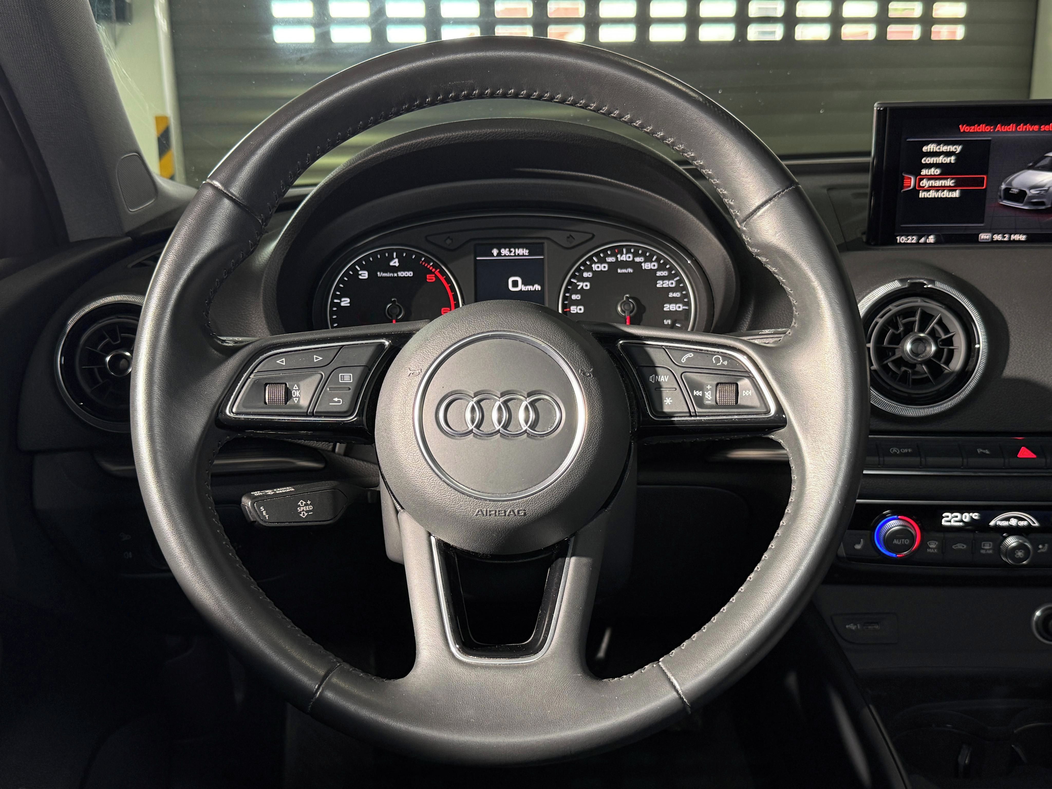 Audi A3, 35TDI*S-line*Limo*AUT*Keyless - fotka 6