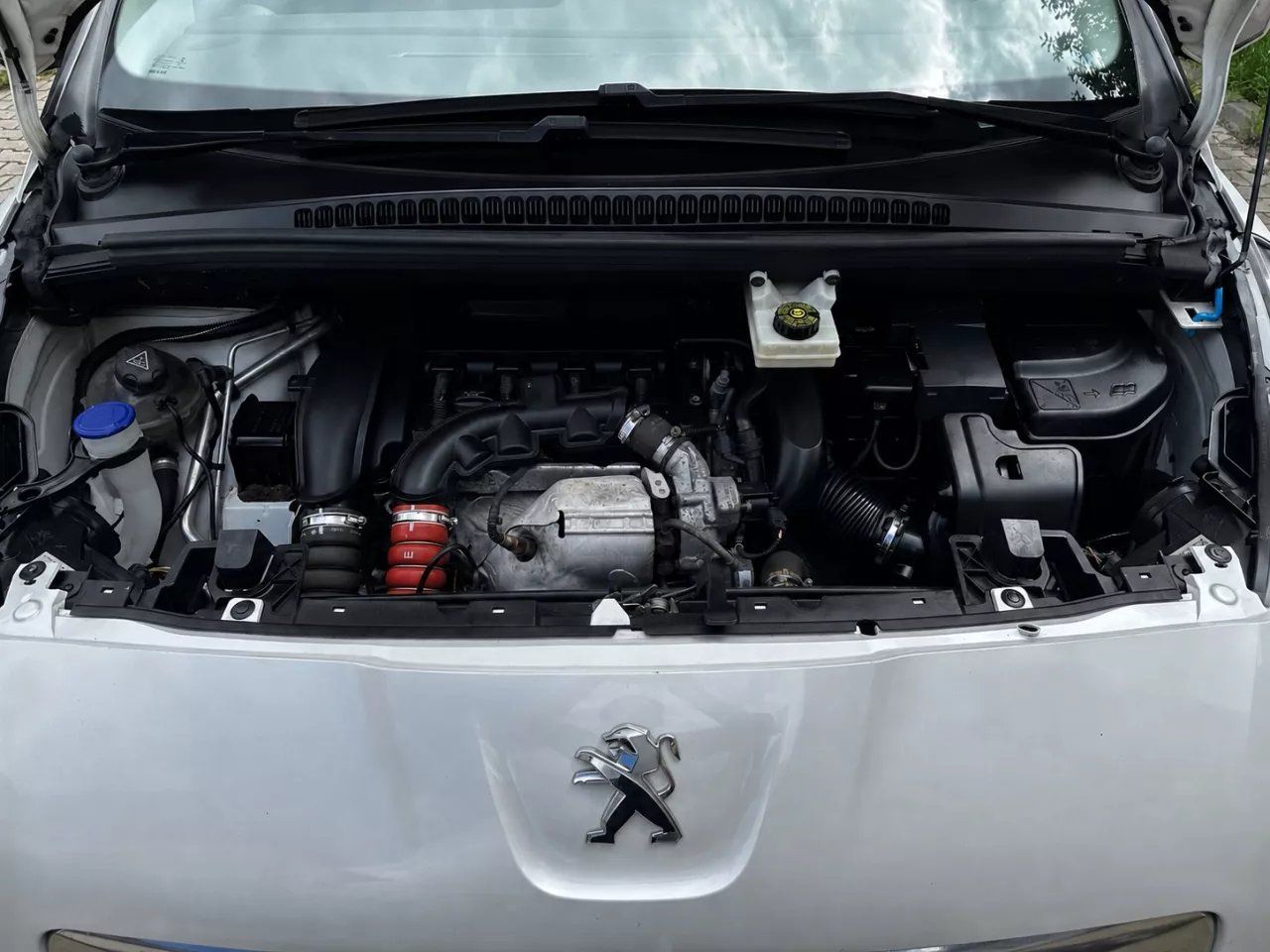 Peugeot 5008, 1.6i 16V 115kW Style Panorama - fotka 4