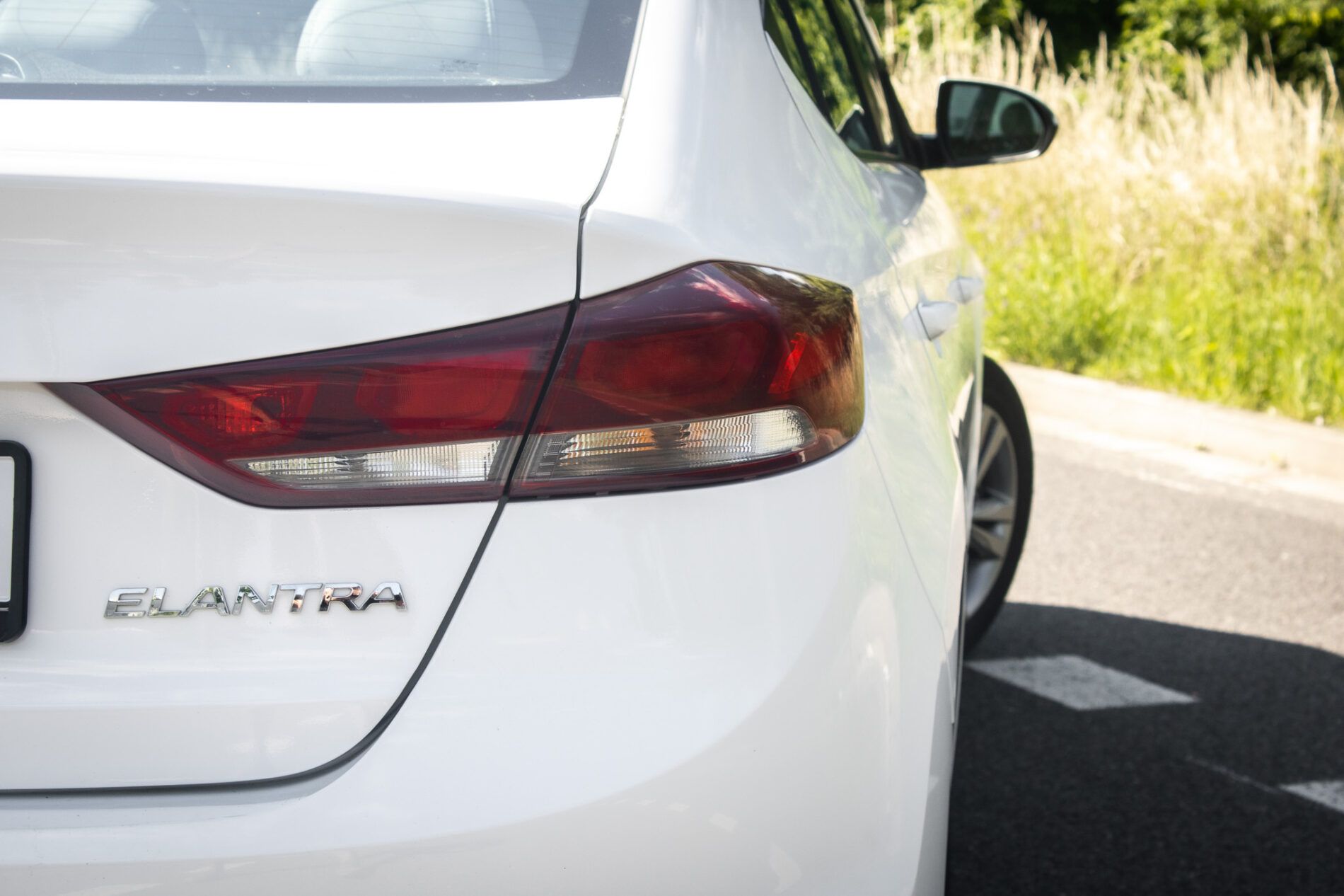 Hyundai Elantra - fotka 5