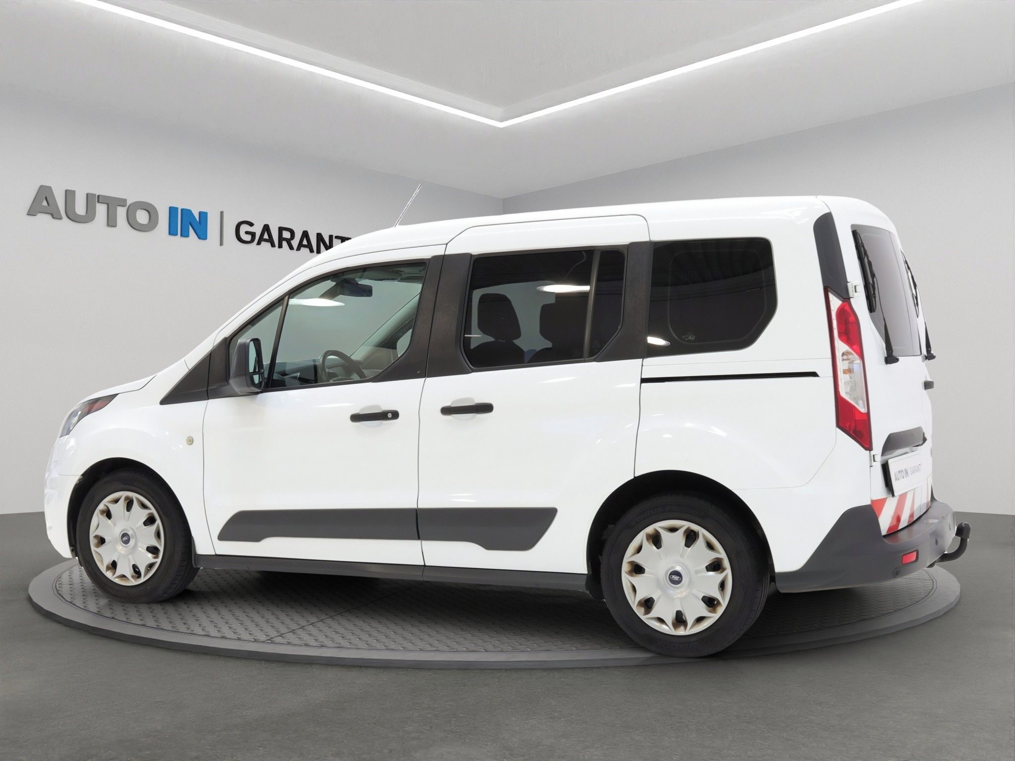 Ford Transit Connect, 74kW,navi.,kamera,rozvody,serv - fotka 4