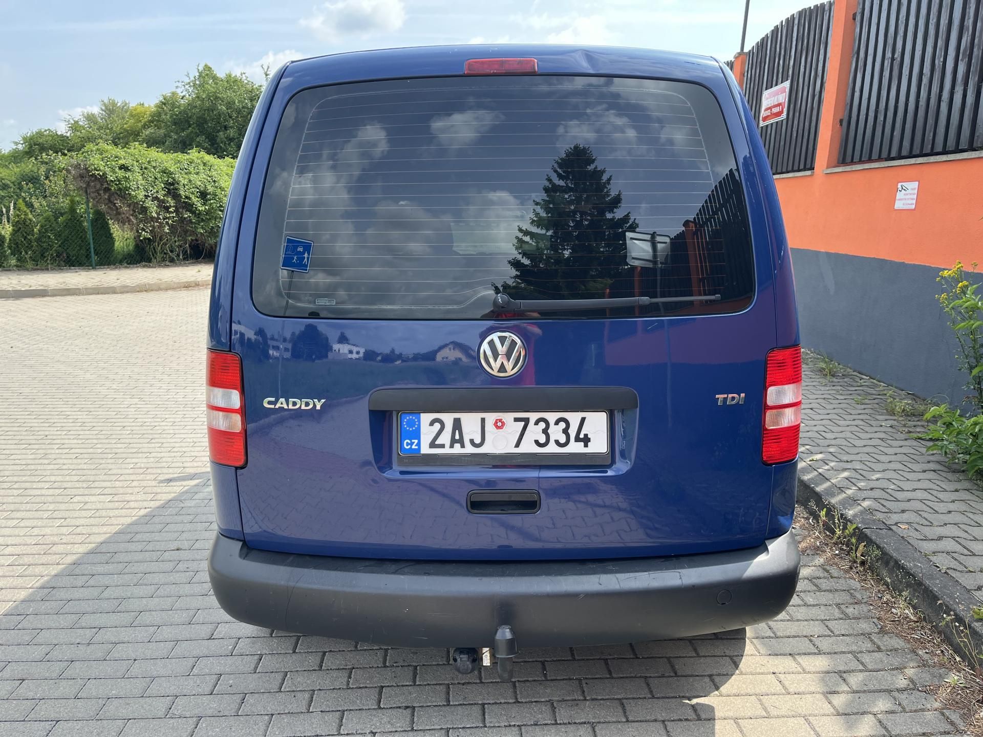 Volkswagen Caddy, 1.6 TDi ČR 5 Míst - fotka 6