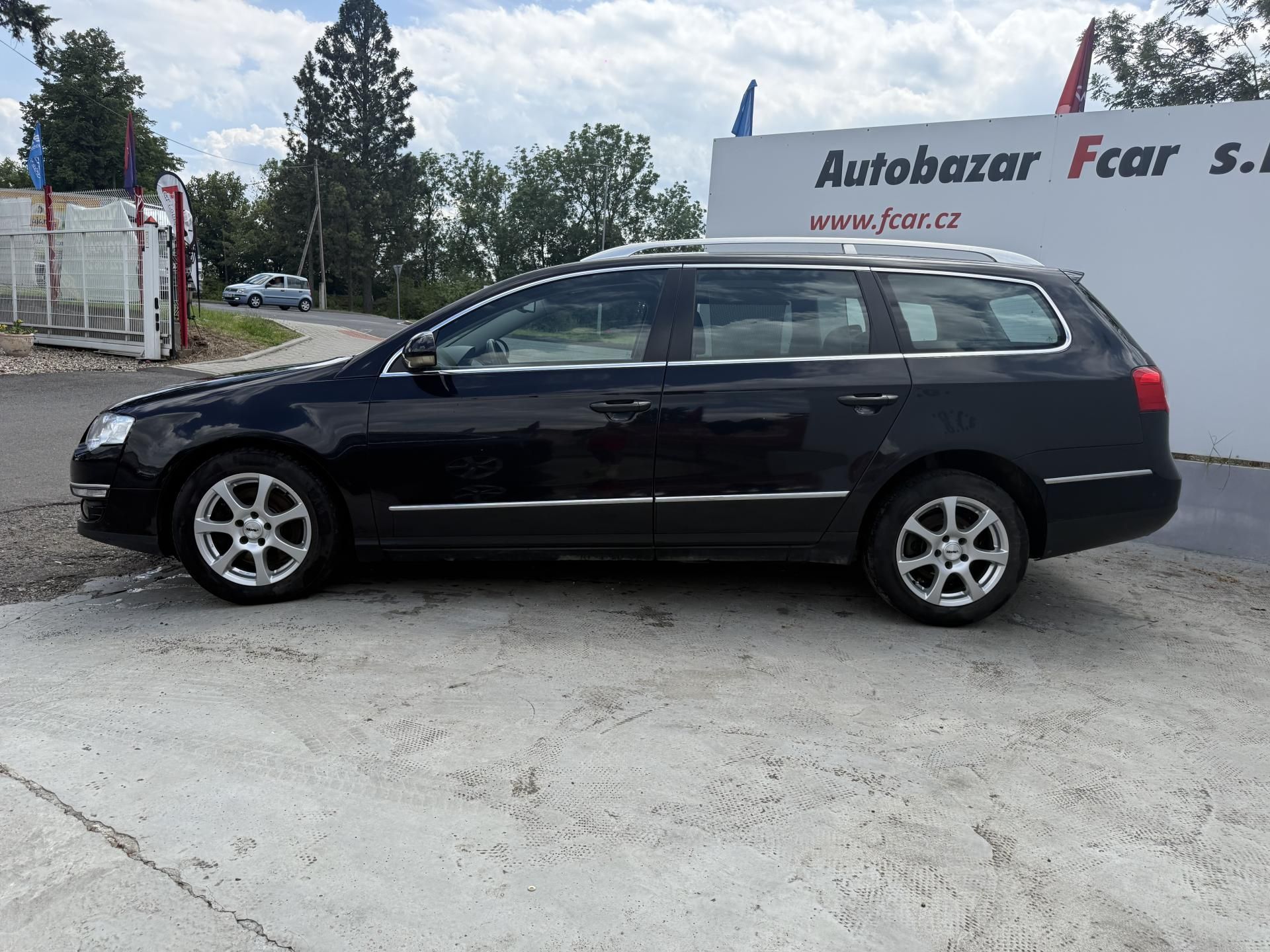 Volkswagen Passat, 2.0 TDI Sportline - fotka 4