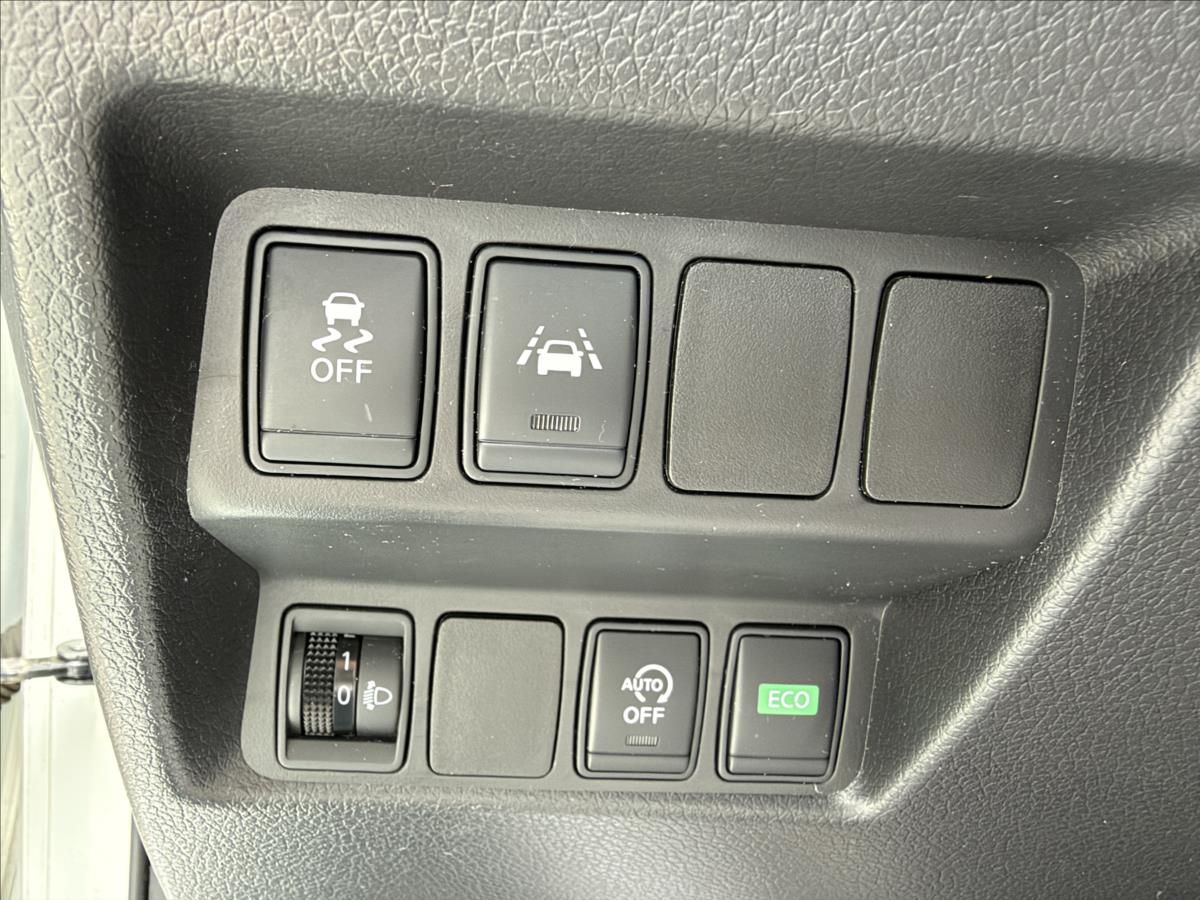 Nissan X-Trail, 2,0 Xtronic 4x4 Acenta - fotka 6