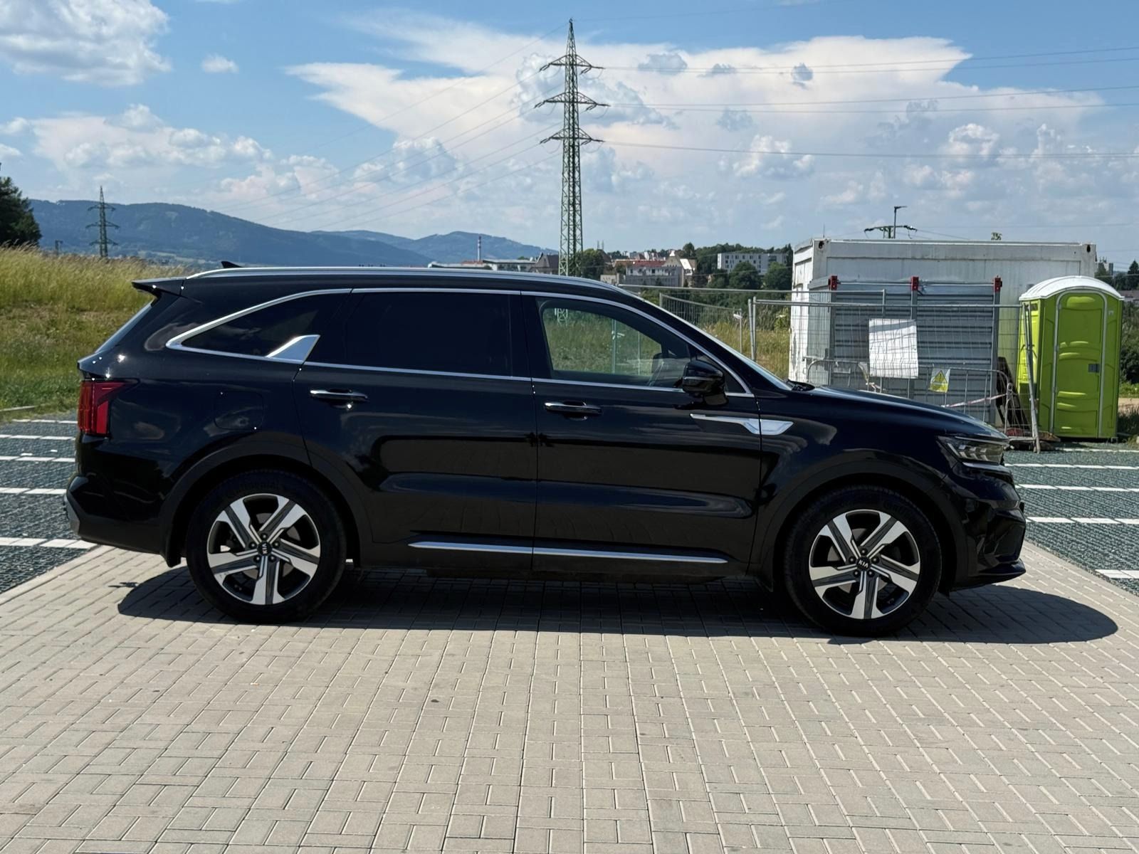 Kia Sorento, 1.6 T-GDi PHEV 4x4 6AT automat - fotka 4
