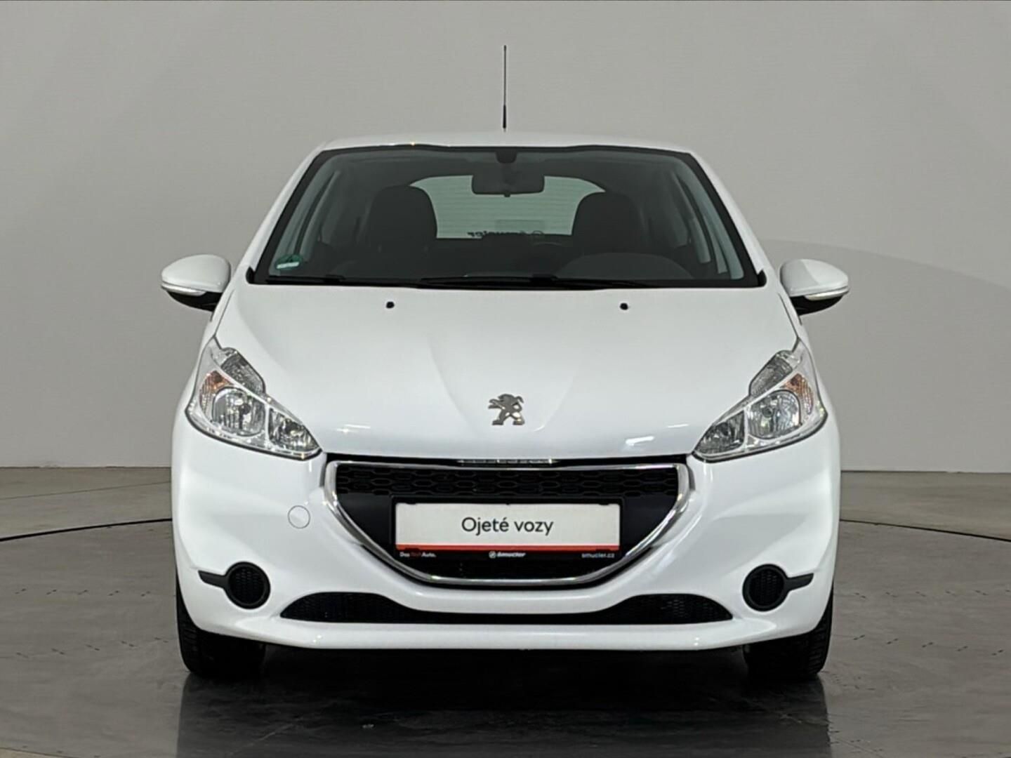 Peugeot 208, 1.2 PureTech / 60 kW - fotka 4