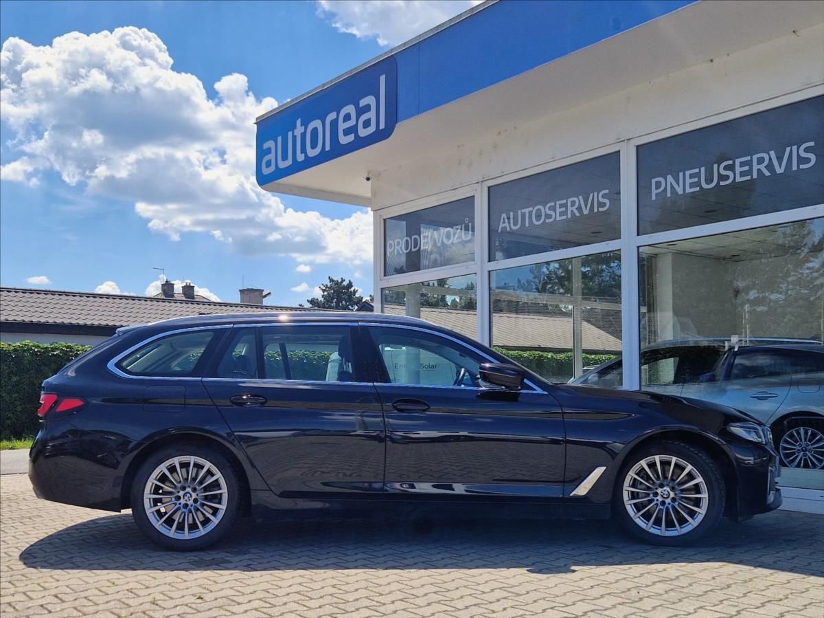 BMW Řada 5, 3,0 530d TOURING BRUTAL VÝBAVA - fotka 6