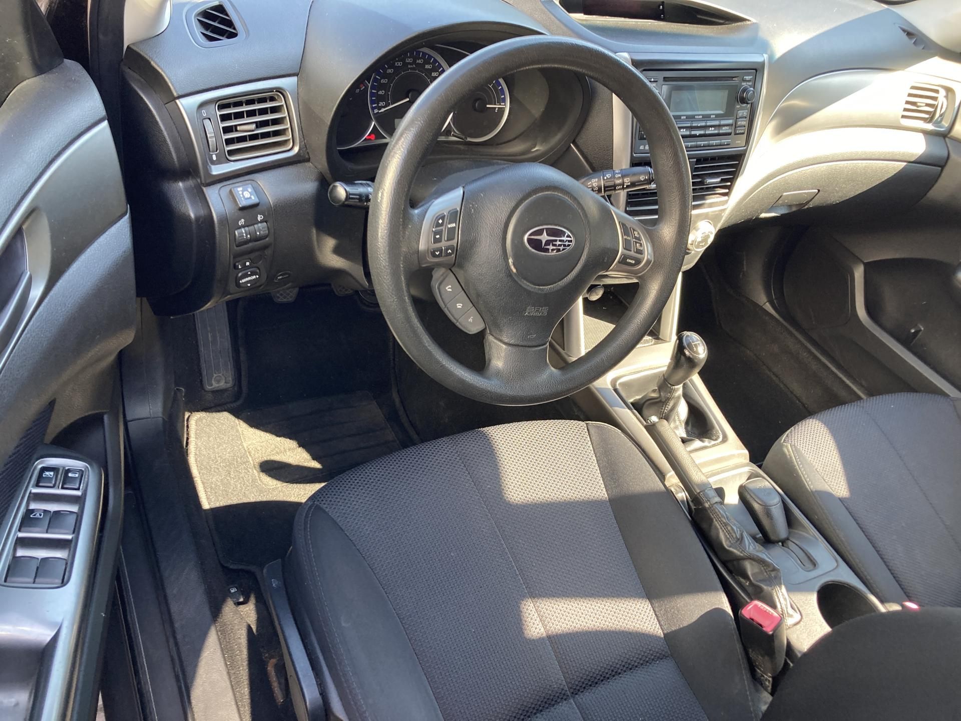 Subaru Forester, 2,0i + LPG Active - fotka 3