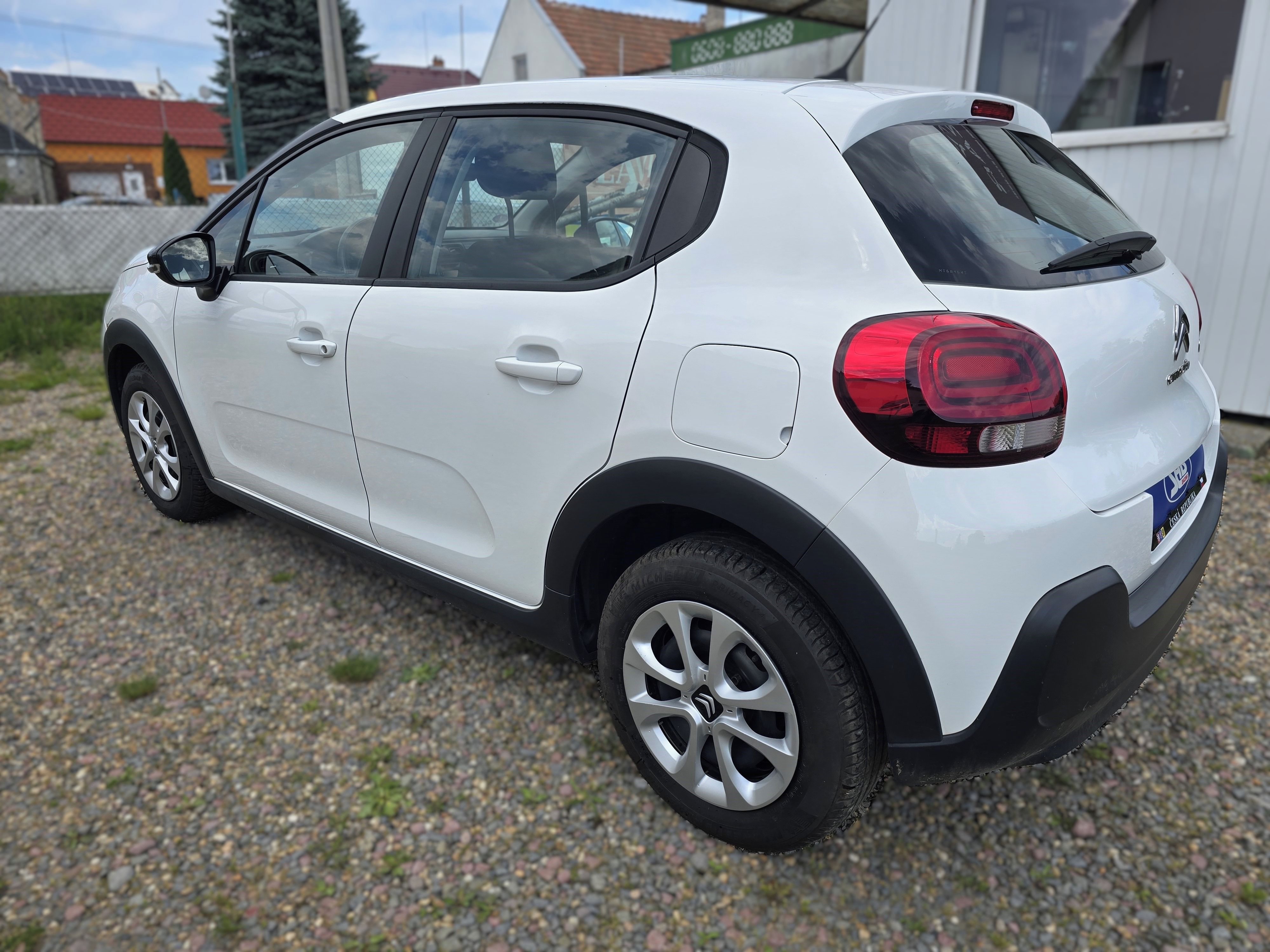 Citroën C3, 1,2i  61kW - fotka 6