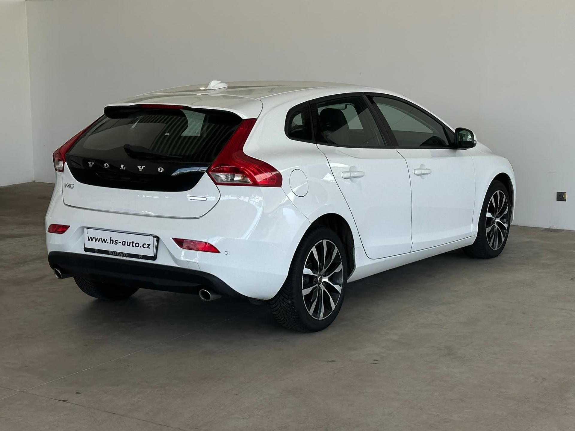 Volvo V40, 2.0d.DE,120HP, - fotka 6