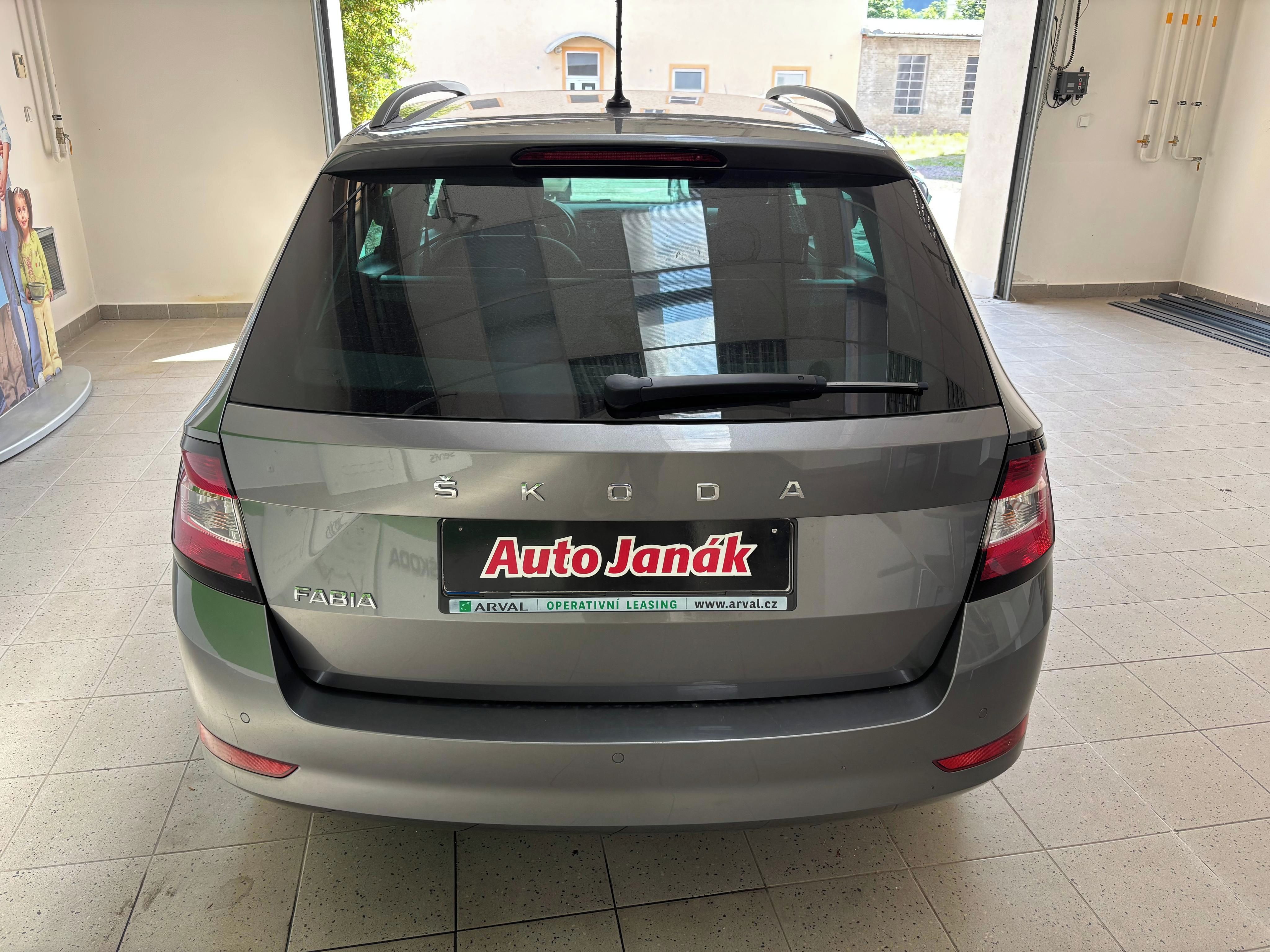 Škoda Fabia - fotka 4