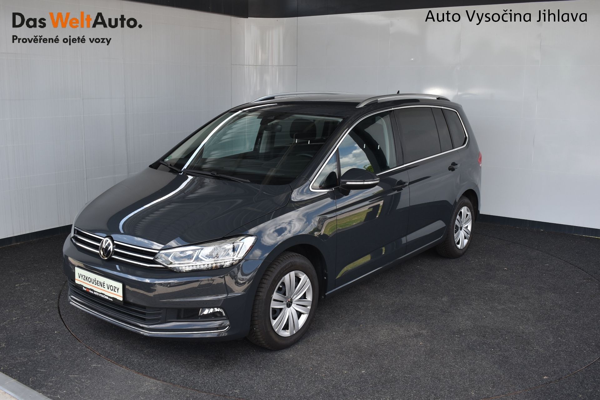 Volkswagen Touran, 1.5TSI 110kW,LED,Manuál