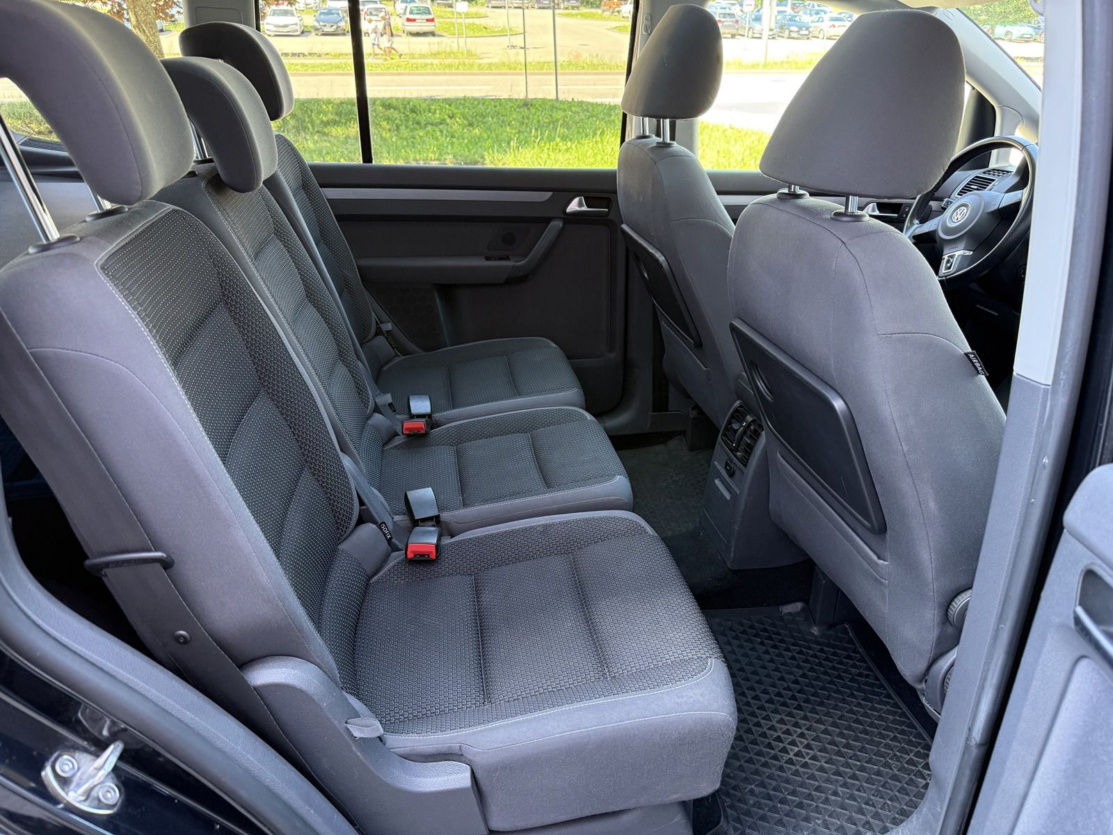 Volkswagen Touran, 1.4 TSI, DSG, Panorama, Xenony - fotka 4