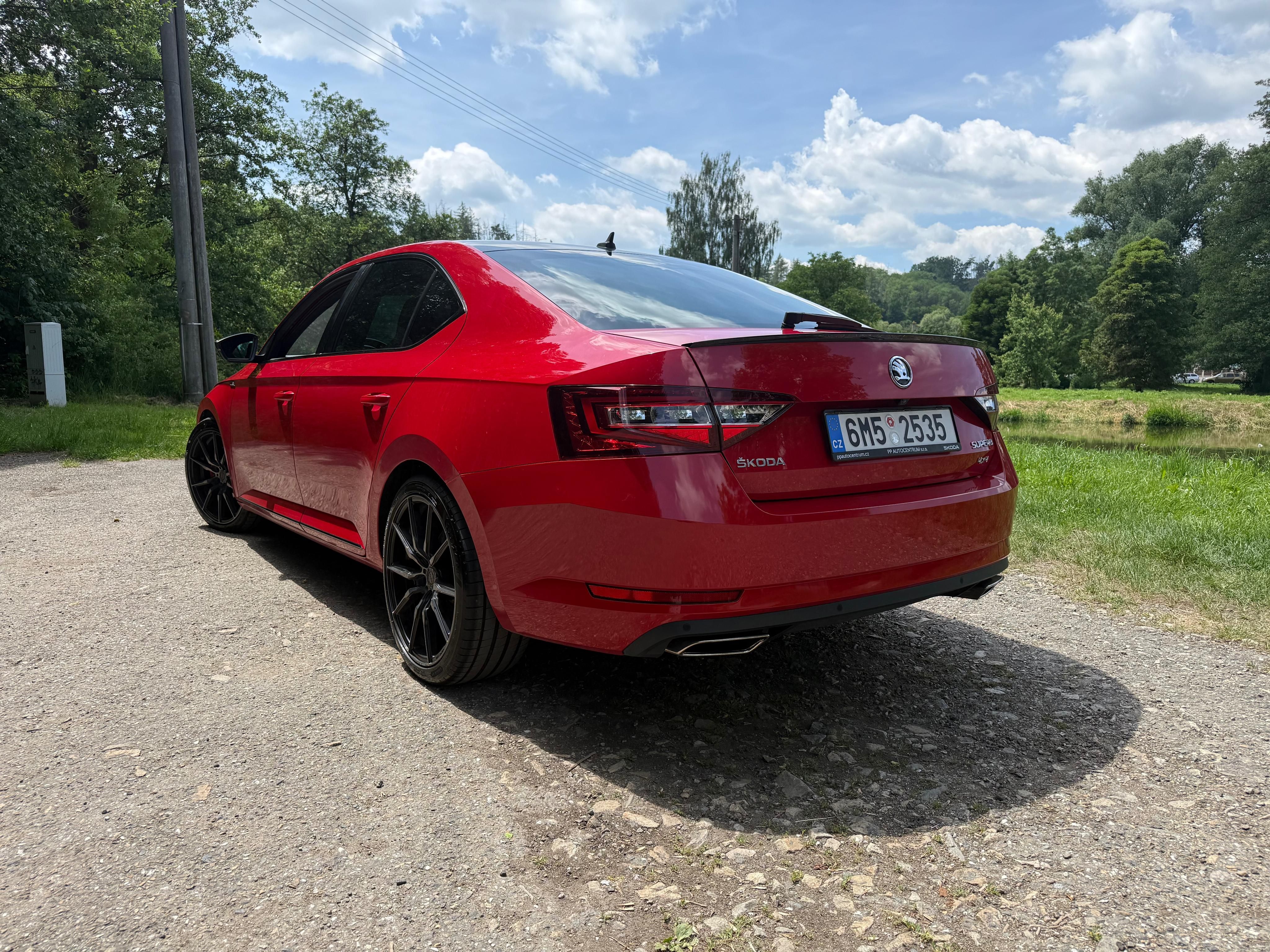 Škoda Superb, Sportline nezávislé topení - fotka 3