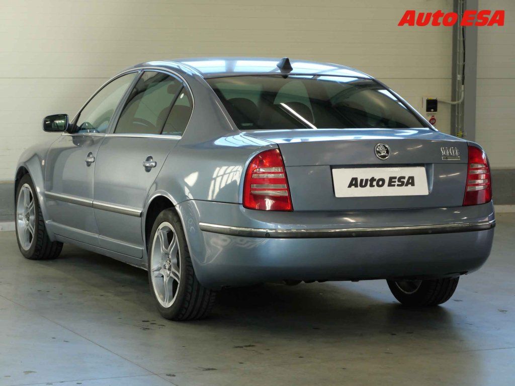 Škoda Superb, 1.8t,ČR - fotka 6
