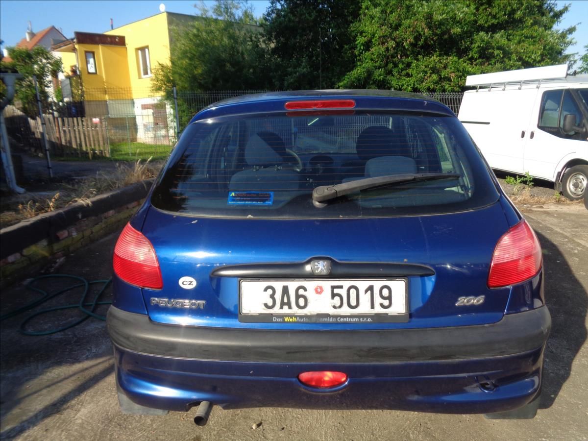Peugeot 206, 1,1 - fotka 2