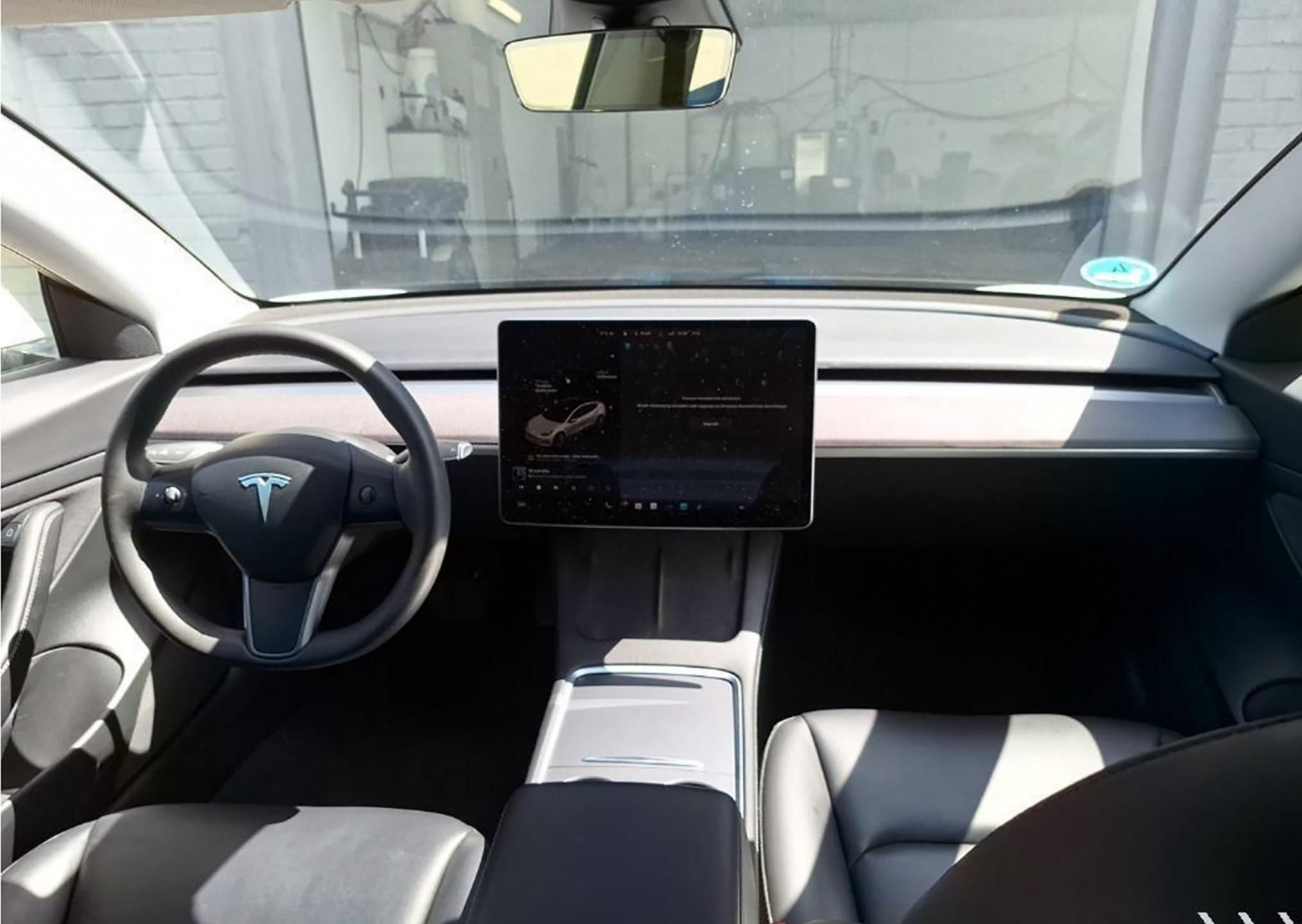 Tesla Model 3, Standard Range Plus - fotka 6