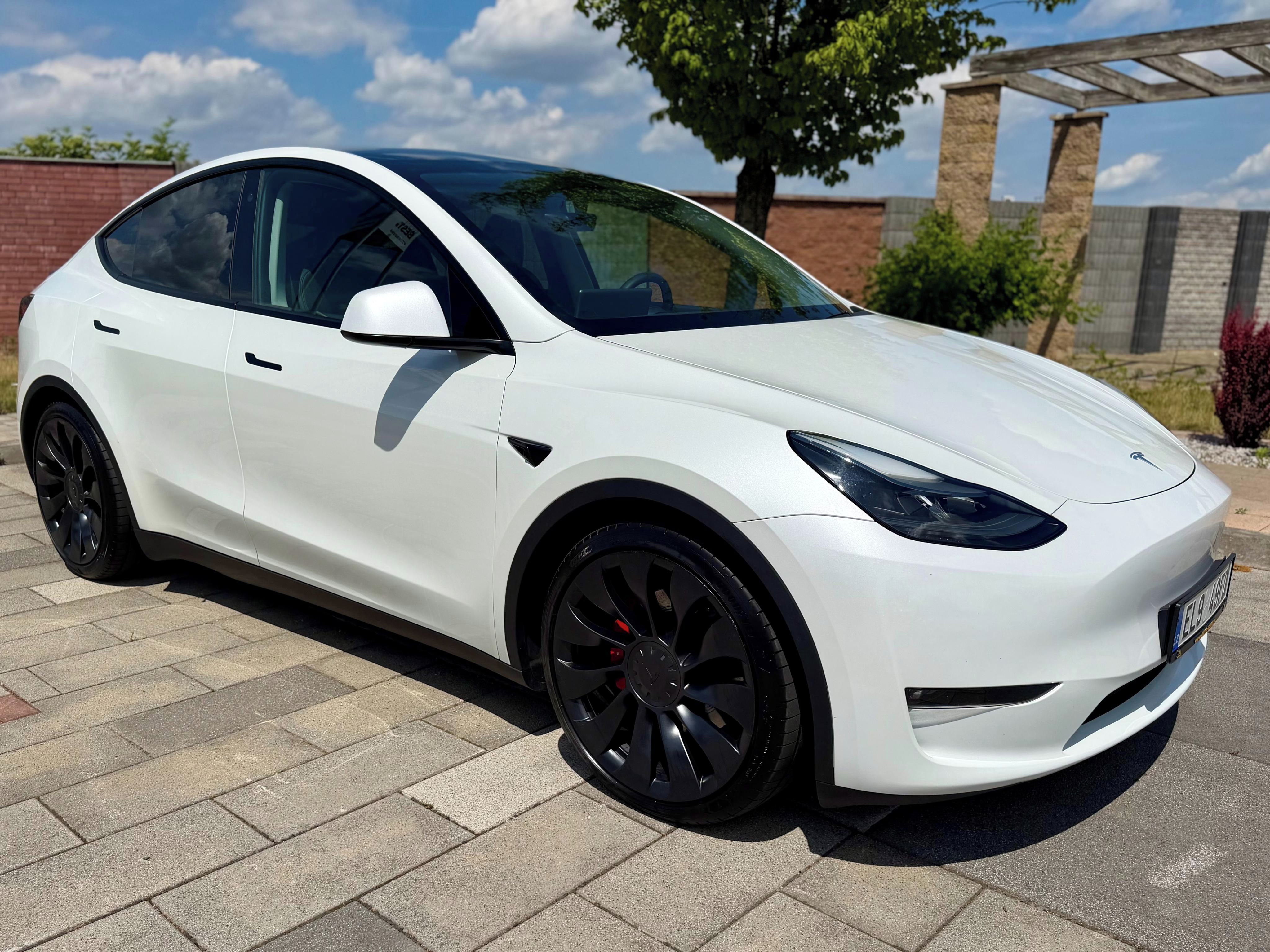 Tesla Model Y, Performance 393kw Berlin DPH - fotka 3