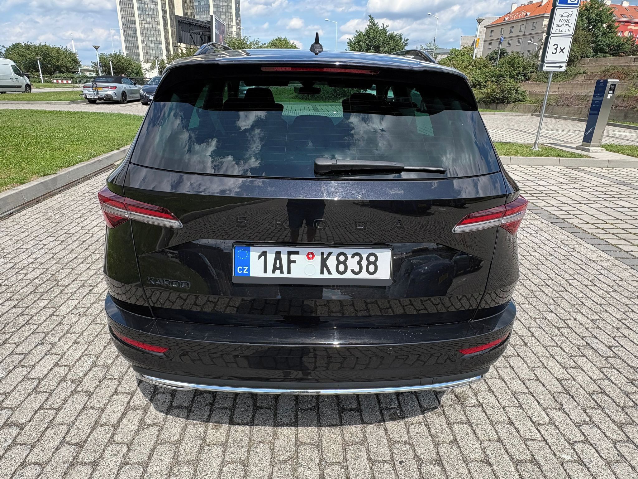 Škoda Karoq, 1.5 TSi, Sportline, DSG, tažné - fotka 4