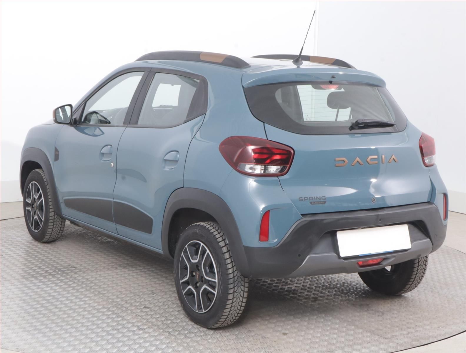 Dacia Spring, Electric 65 (27 kWh), SoH 94% - fotka 4
