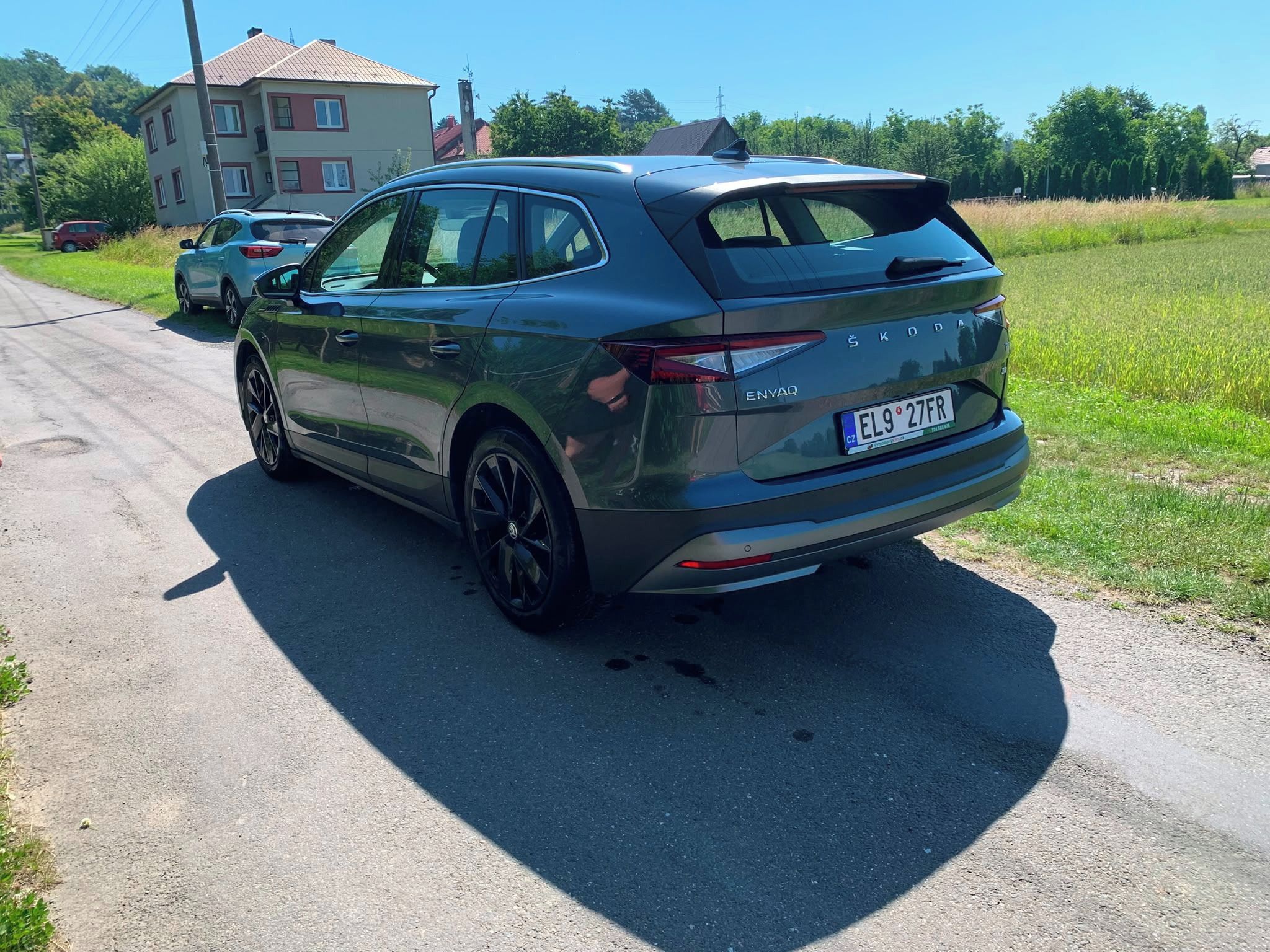 Škoda Enyaq, Baterie80,SoH 93,panorama,DPH - fotka 3