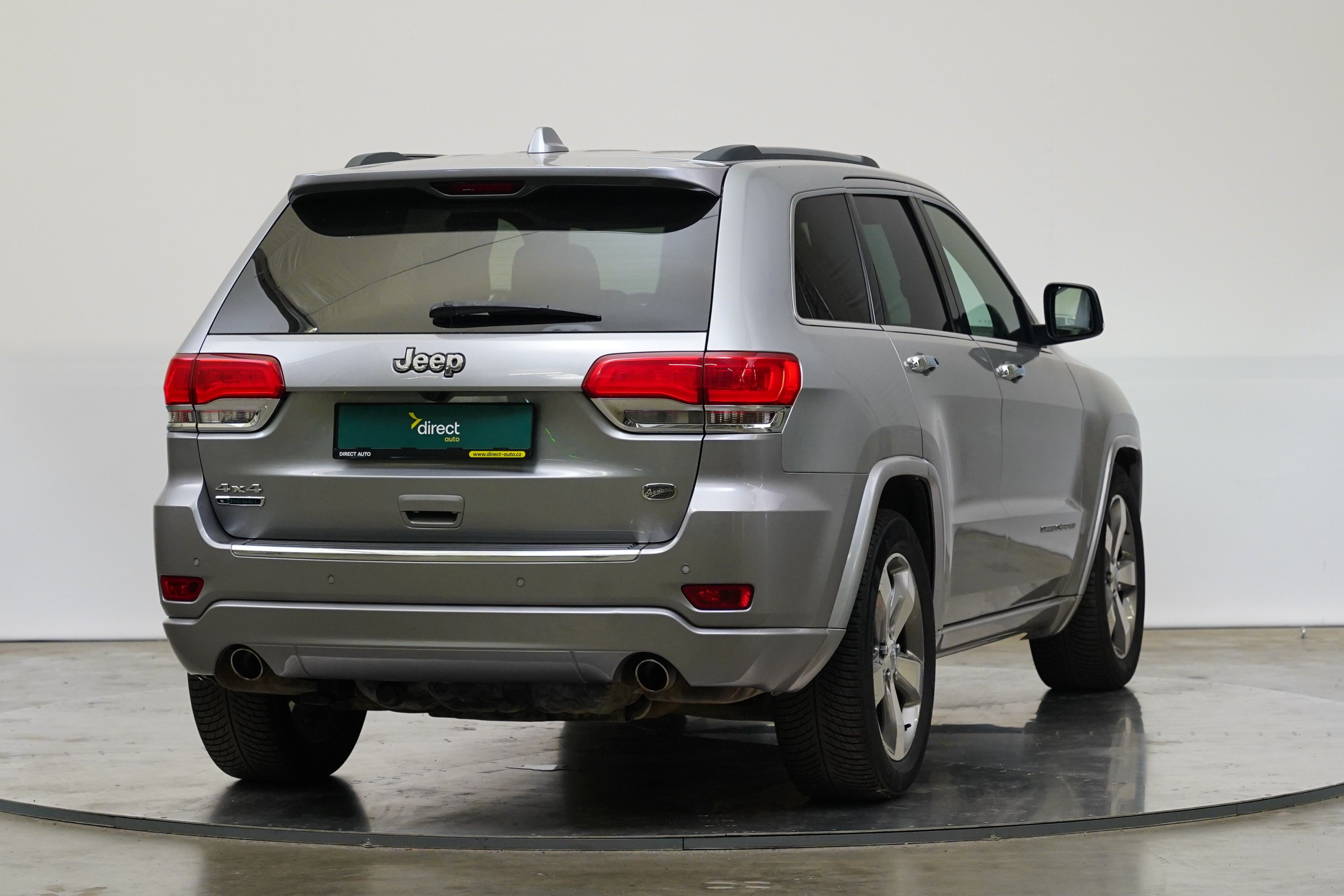 Jeep Grand Cherokee, 3.0 CRD 184 kW 4x4 Overland - fotka 2